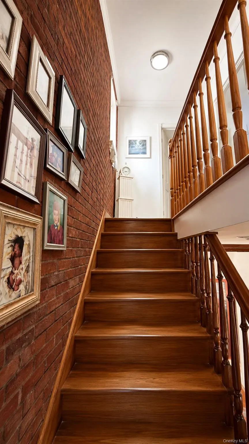 172-39 83rd Avenue, New York, NY, 3 Bedrooms Bedrooms, 5 Rooms Rooms,2 BathroomsBathrooms,Residential,For Rent,83rd,0,1020419 172-39 83rd Avenue, New York, NY, 3 Bedrooms Bedrooms, 5 Rooms Rooms,2 BathroomsBathrooms,Residential,For Rent,83rd,0,1020419