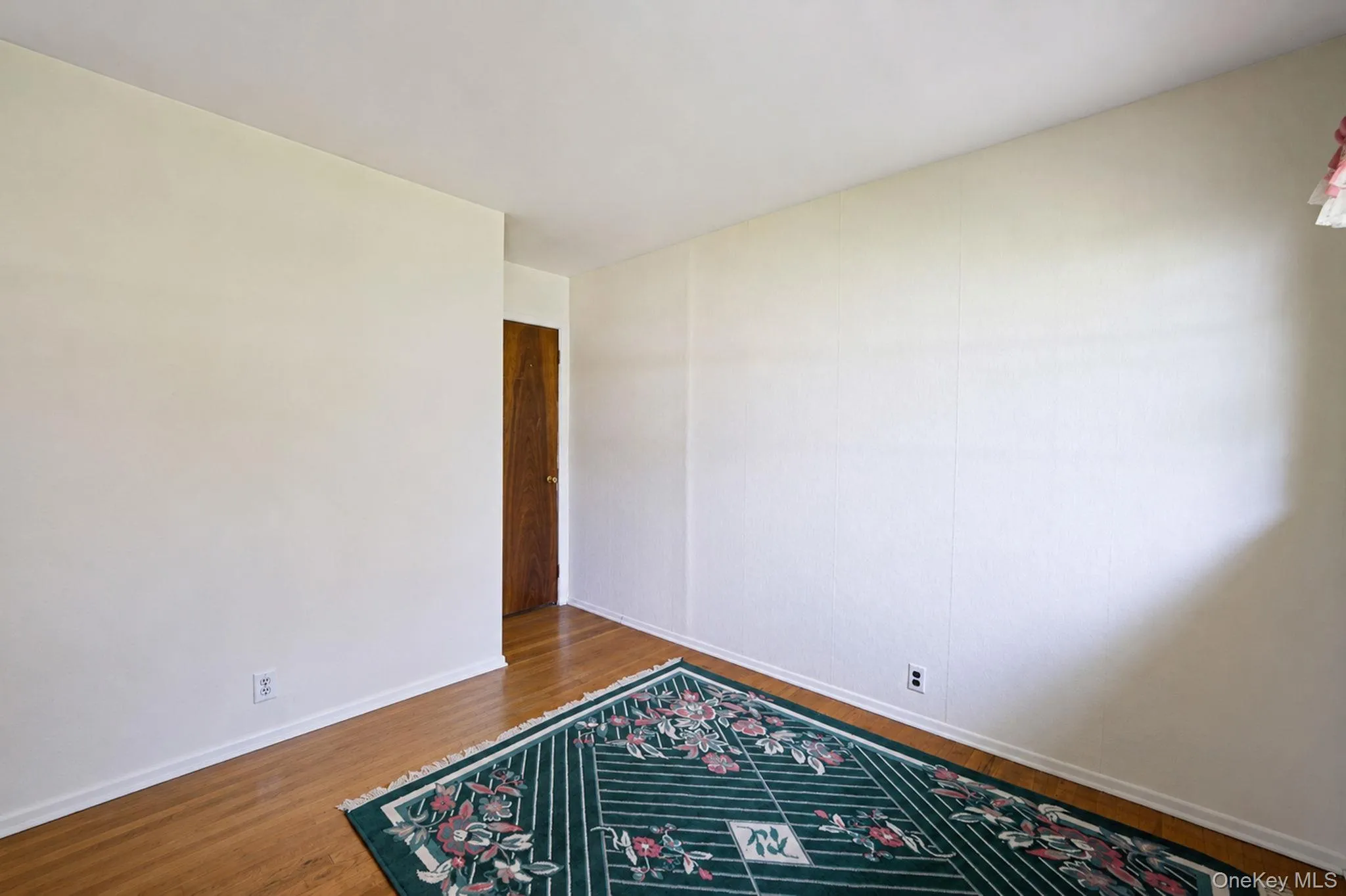 376 Moriches Road, Smithtown, NY, 3 Bedrooms Bedrooms, 7 Rooms Rooms,2 BathroomsBathrooms,Residential,For Rent,Moriches,0,1020426 376 Moriches Road, Smithtown, NY, 3 Bedrooms Bedrooms, 7 Rooms Rooms,2 BathroomsBathrooms,Residential,For Rent,Moriches,0,1020426