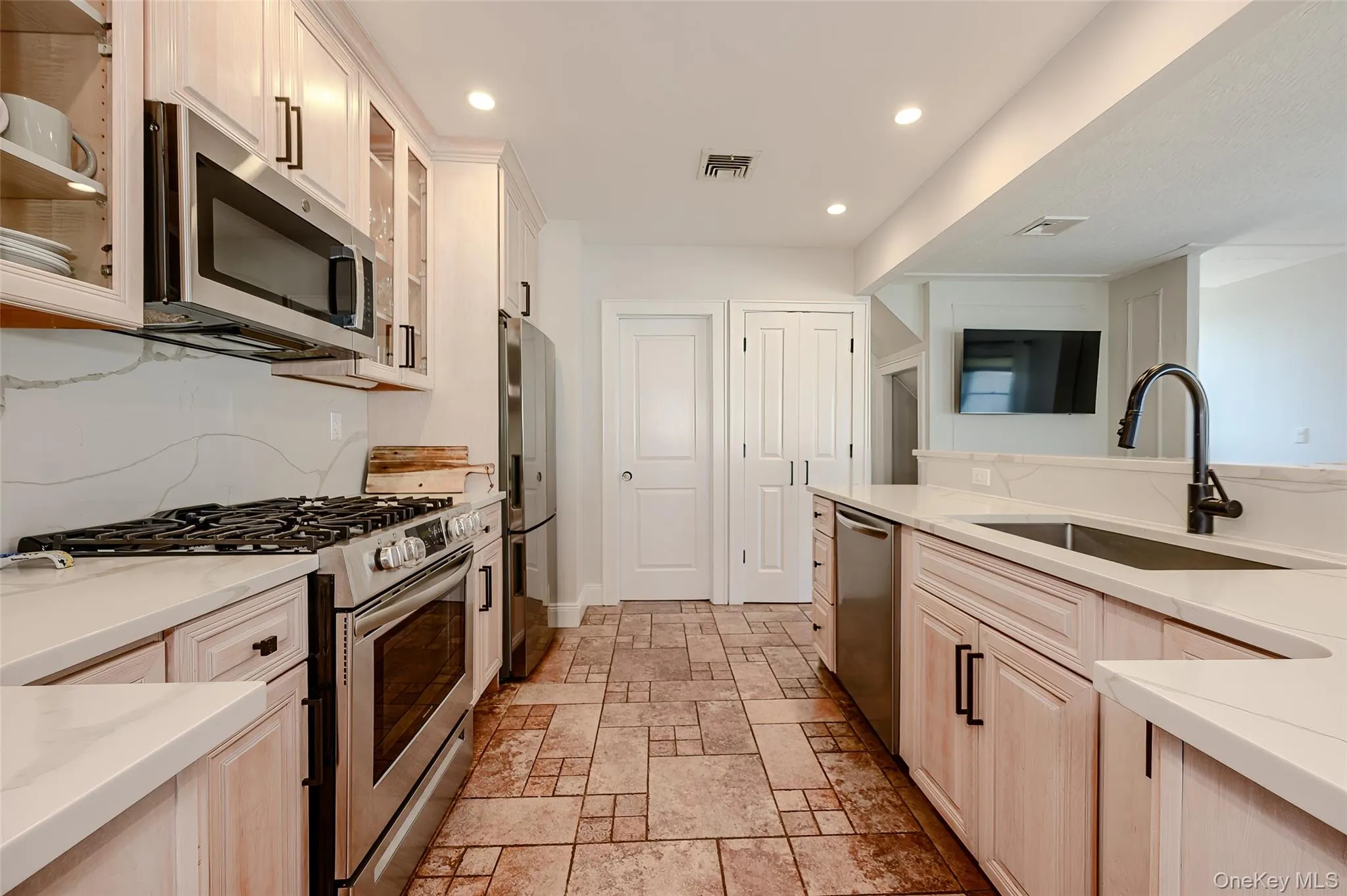 30 Buffalo Avenue, Long Beach, NY, 3 Bedrooms Bedrooms, 7 Rooms Rooms,3 BathroomsBathrooms,Residential,For Rent,Buffalo,0,1020427 30 Buffalo Avenue, Long Beach, NY, 3 Bedrooms Bedrooms, 7 Rooms Rooms,3 BathroomsBathrooms,Residential,For Rent,Buffalo,0,1020427