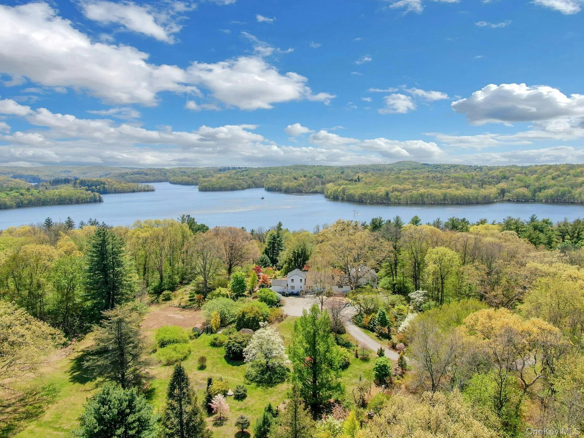 380 Cross River Road, Bedford, NY, 4 Bedrooms Bedrooms, 8 Rooms Rooms,4 BathroomsBathrooms,Residential,For Rent,Cross River,0,1020428 380 Cross River Road, Bedford, NY, 4 Bedrooms Bedrooms, 8 Rooms Rooms,4 BathroomsBathrooms,Residential,For Rent,Cross River,0,1020428