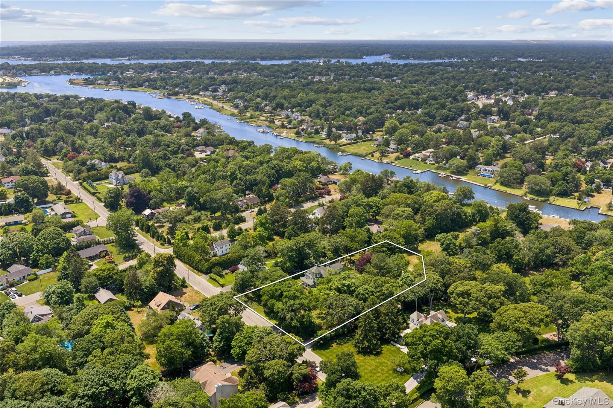 60 Union Avenue, Brookhaven, NY, 5 Bedrooms Bedrooms, 9 Rooms Rooms,2 BathroomsBathrooms,Residential,For Rent,Union,0,1020436 60 Union Avenue, Brookhaven, NY, 5 Bedrooms Bedrooms, 9 Rooms Rooms,2 BathroomsBathrooms,Residential,For Rent,Union,0,1020436