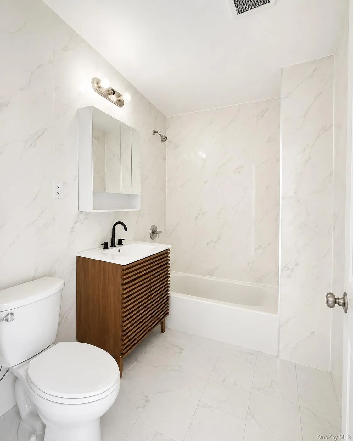 8713 Homelawn Street, New York, NY, 1 Bedroom Bedrooms, 4 Rooms Rooms,1 BathroomBathrooms,Residential Lease,For Rent,Homelawn,0,1020438 8713 Homelawn Street, New York, NY, 1 Bedroom Bedrooms, 4 Rooms Rooms,1 BathroomBathrooms,Residential Lease,For Rent,Homelawn,0,1020438