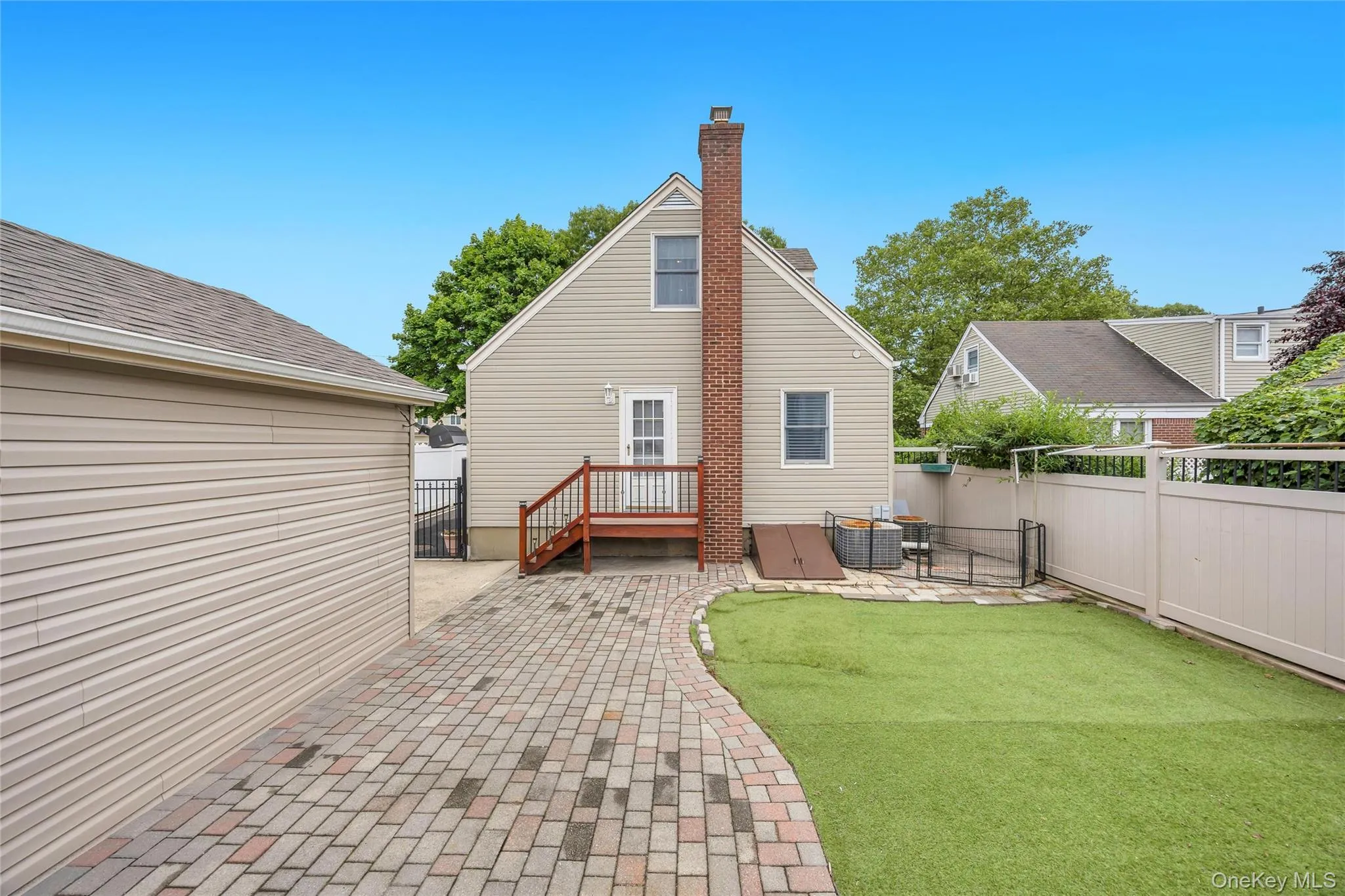 2518 Harvey Avenue, Hempstead, NY, 3 Bedrooms Bedrooms, 7 Rooms Rooms,2 BathroomsBathrooms,Residential,For Rent,Harvey,0,1020439 2518 Harvey Avenue, Hempstead, NY, 3 Bedrooms Bedrooms, 7 Rooms Rooms,2 BathroomsBathrooms,Residential,For Rent,Harvey,0,1020439