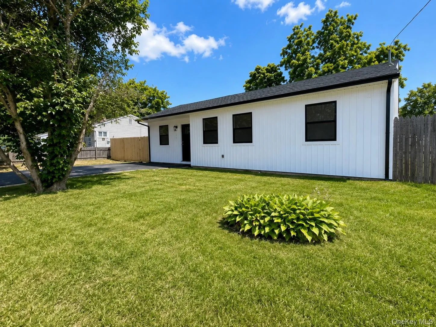 24 Cherry Street, Islip, NY, 3 Bedrooms Bedrooms, 5 Rooms Rooms,1 BathroomBathrooms,Residential,For Rent,Cherry,0,1020442 24 Cherry Street, Islip, NY, 3 Bedrooms Bedrooms, 5 Rooms Rooms,1 BathroomBathrooms,Residential,For Rent,Cherry,0,1020442
