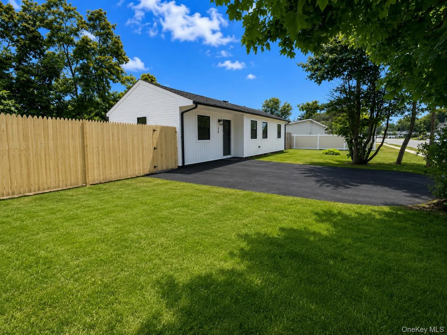 24 Cherry Street, Islip, NY, 3 Bedrooms Bedrooms, 5 Rooms Rooms,1 BathroomBathrooms,Residential,For Rent,Cherry,0,1020442 24 Cherry Street, Islip, NY, 3 Bedrooms Bedrooms, 5 Rooms Rooms,1 BathroomBathrooms,Residential,For Rent,Cherry,0,1020442