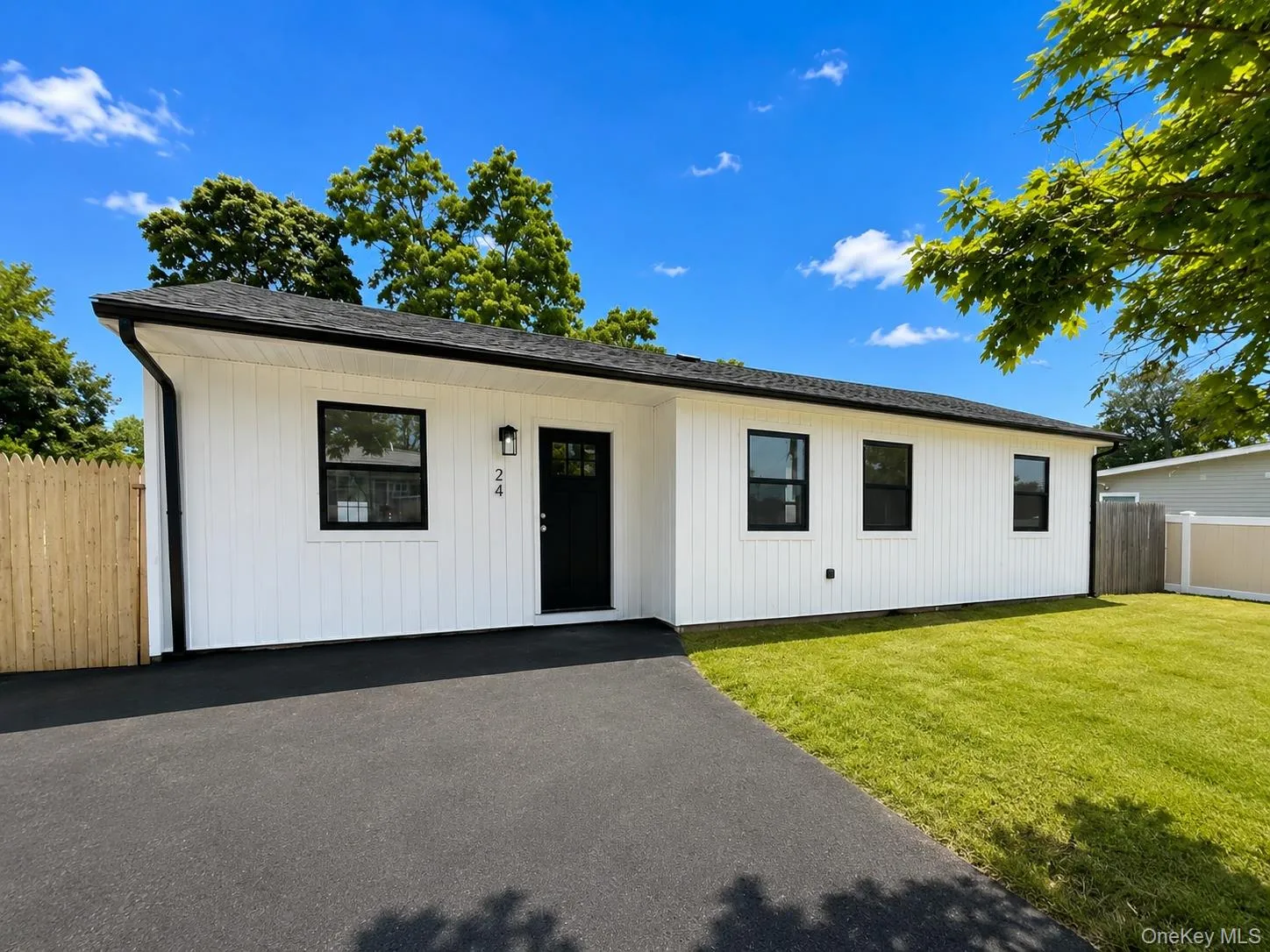 24 Cherry Street, Islip, NY, 3 Bedrooms Bedrooms, 5 Rooms Rooms,1 BathroomBathrooms,Residential,For Rent,Cherry,0,1020442 24 Cherry Street, Islip, NY, 3 Bedrooms Bedrooms, 5 Rooms Rooms,1 BathroomBathrooms,Residential,For Rent,Cherry,0,1020442