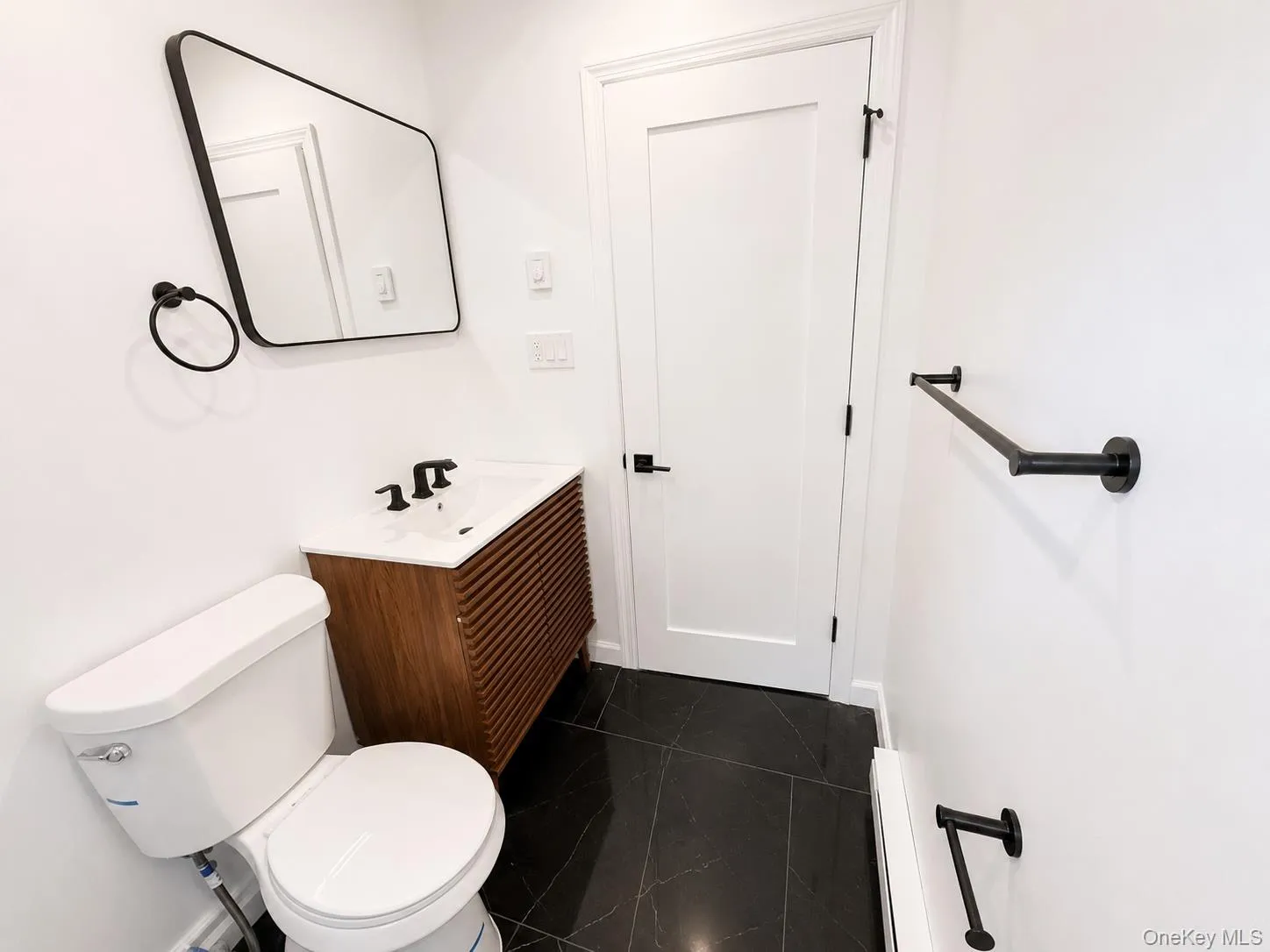 24 Cherry Street, Islip, NY, 3 Bedrooms Bedrooms, 5 Rooms Rooms,1 BathroomBathrooms,Residential,For Rent,Cherry,0,1020442 24 Cherry Street, Islip, NY, 3 Bedrooms Bedrooms, 5 Rooms Rooms,1 BathroomBathrooms,Residential,For Rent,Cherry,0,1020442
