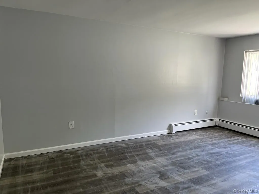 30 Tanager Road, Monroe, NY, 2 Bedrooms Bedrooms, 4 Rooms Rooms,1 BathroomBathrooms,Residential Lease,For Rent,Tanager,0,1020443 30 Tanager Road, Monroe, NY, 2 Bedrooms Bedrooms, 4 Rooms Rooms,1 BathroomBathrooms,Residential Lease,For Rent,Tanager,0,1020443