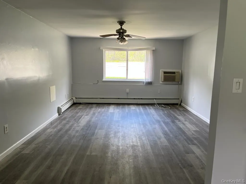 30 Tanager Road, Monroe, NY, 2 Bedrooms Bedrooms, 4 Rooms Rooms,1 BathroomBathrooms,Residential Lease,For Rent,Tanager,0,1020443 30 Tanager Road, Monroe, NY, 2 Bedrooms Bedrooms, 4 Rooms Rooms,1 BathroomBathrooms,Residential Lease,For Rent,Tanager,0,1020443