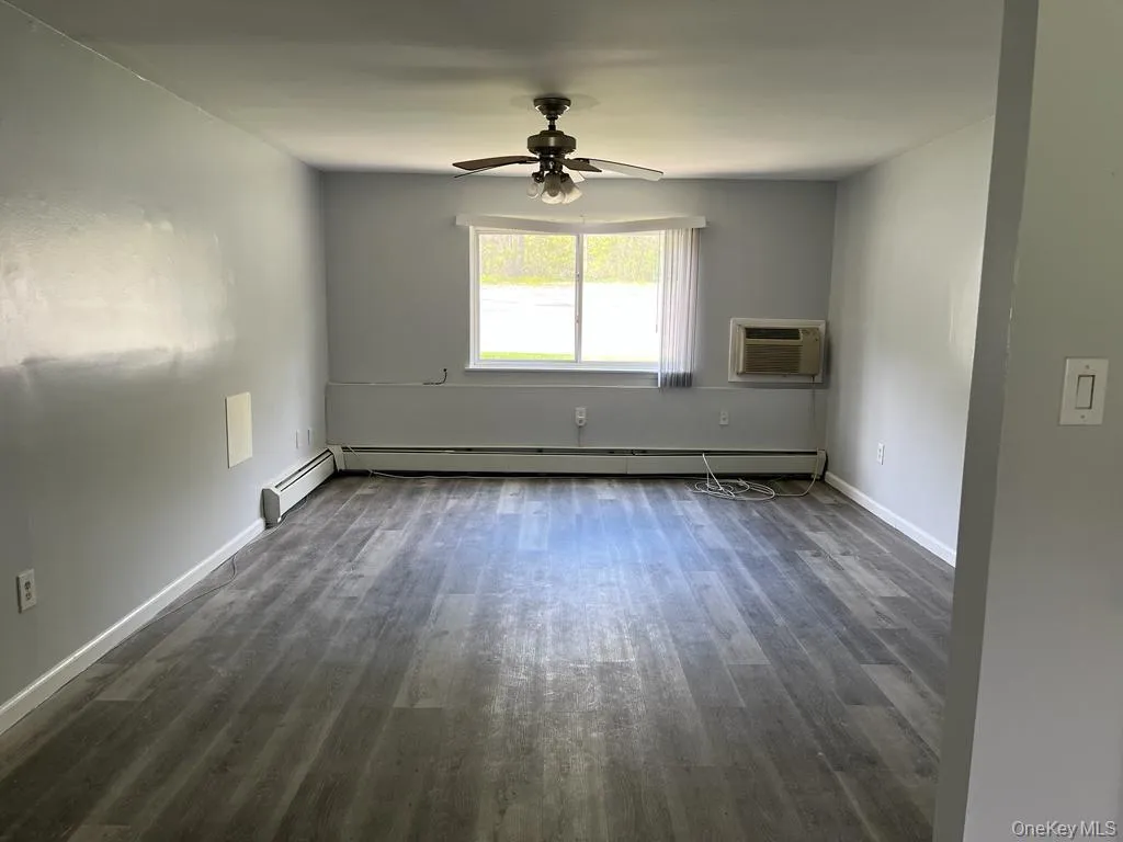 30 Tanager Road, Monroe, NY, 2 Bedrooms Bedrooms, 4 Rooms Rooms,1 BathroomBathrooms,Residential Lease,For Rent,Tanager,0,1020443 30 Tanager Road, Monroe, NY, 2 Bedrooms Bedrooms, 4 Rooms Rooms,1 BathroomBathrooms,Residential Lease,For Rent,Tanager,0,1020443