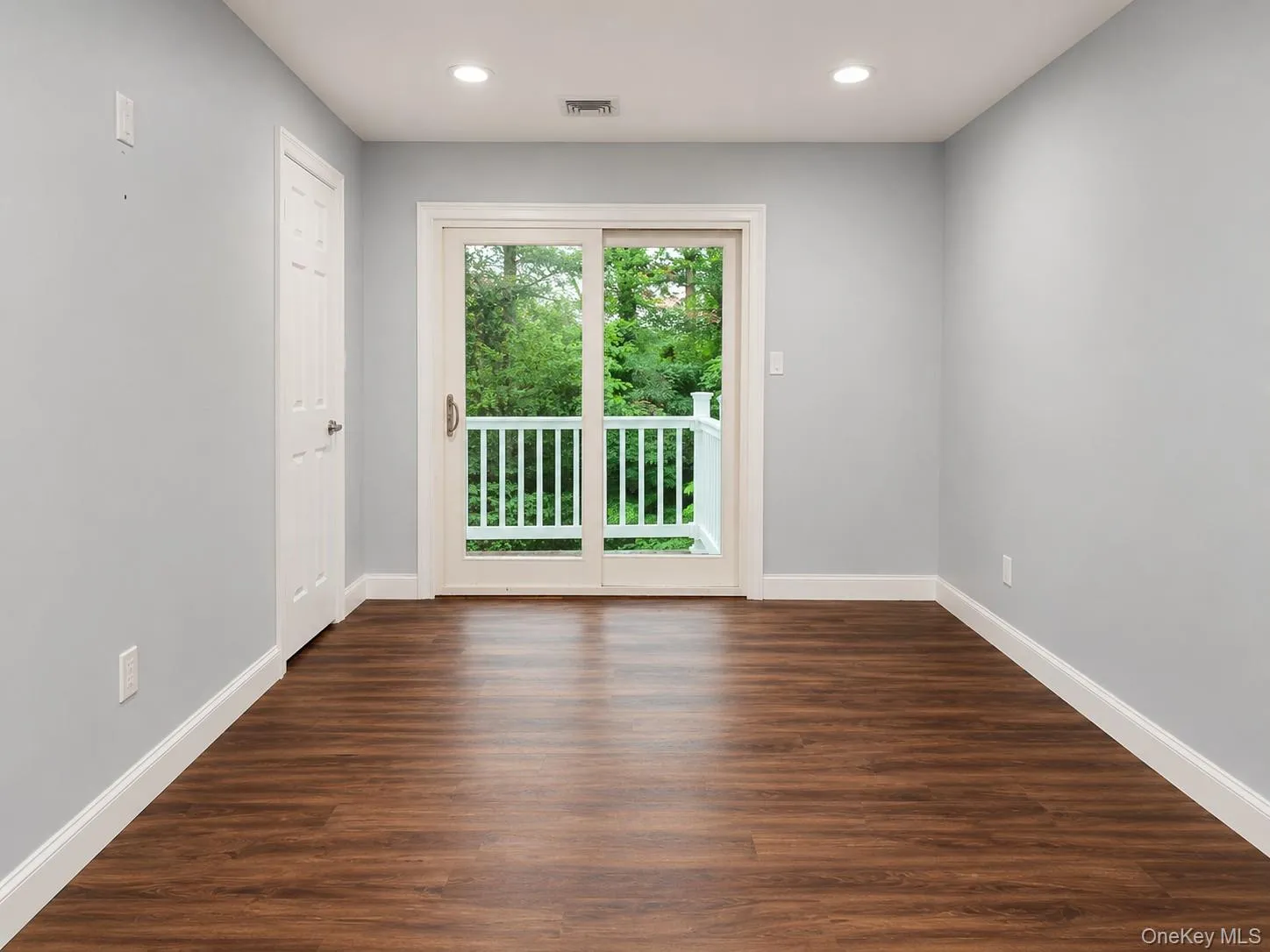32 Valley Road, North Hempstead, NY, 5 Bedrooms Bedrooms, 10 Rooms Rooms,4 BathroomsBathrooms,Residential,For Rent,Valley,0,1020445 32 Valley Road, North Hempstead, NY, 5 Bedrooms Bedrooms, 10 Rooms Rooms,4 BathroomsBathrooms,Residential,For Rent,Valley,0,1020445