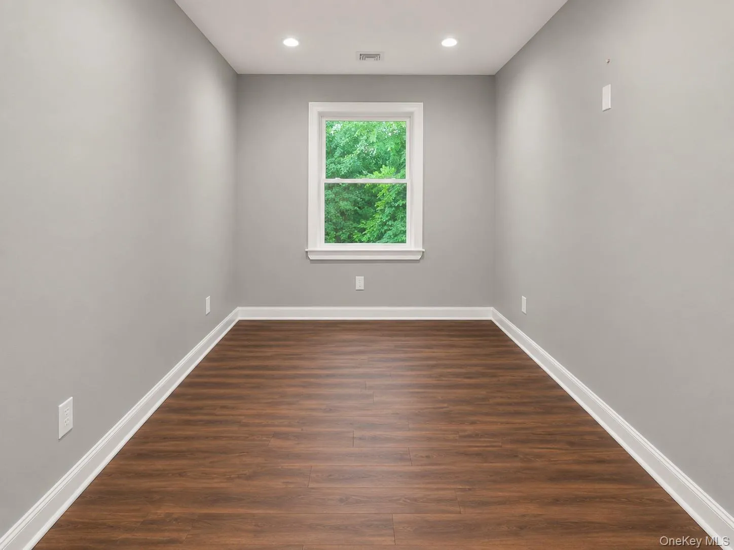 32 Valley Road, North Hempstead, NY, 5 Bedrooms Bedrooms, 10 Rooms Rooms,4 BathroomsBathrooms,Residential,For Rent,Valley,0,1020445 32 Valley Road, North Hempstead, NY, 5 Bedrooms Bedrooms, 10 Rooms Rooms,4 BathroomsBathrooms,Residential,For Rent,Valley,0,1020445