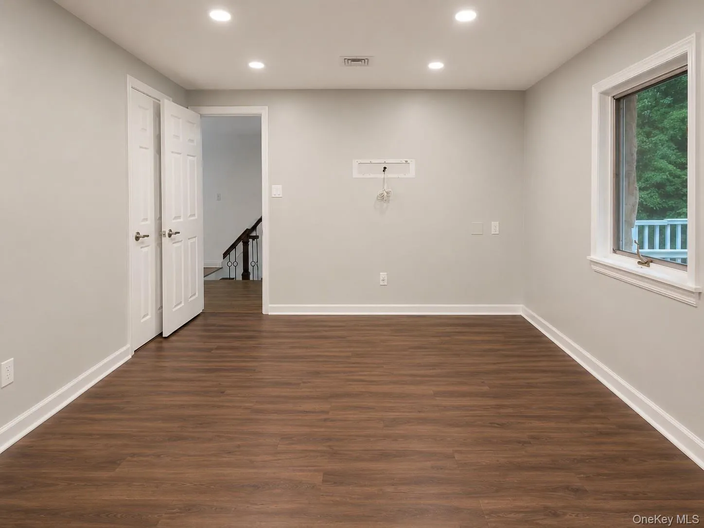32 Valley Road, North Hempstead, NY, 5 Bedrooms Bedrooms, 10 Rooms Rooms,4 BathroomsBathrooms,Residential,For Rent,Valley,0,1020445 32 Valley Road, North Hempstead, NY, 5 Bedrooms Bedrooms, 10 Rooms Rooms,4 BathroomsBathrooms,Residential,For Rent,Valley,0,1020445