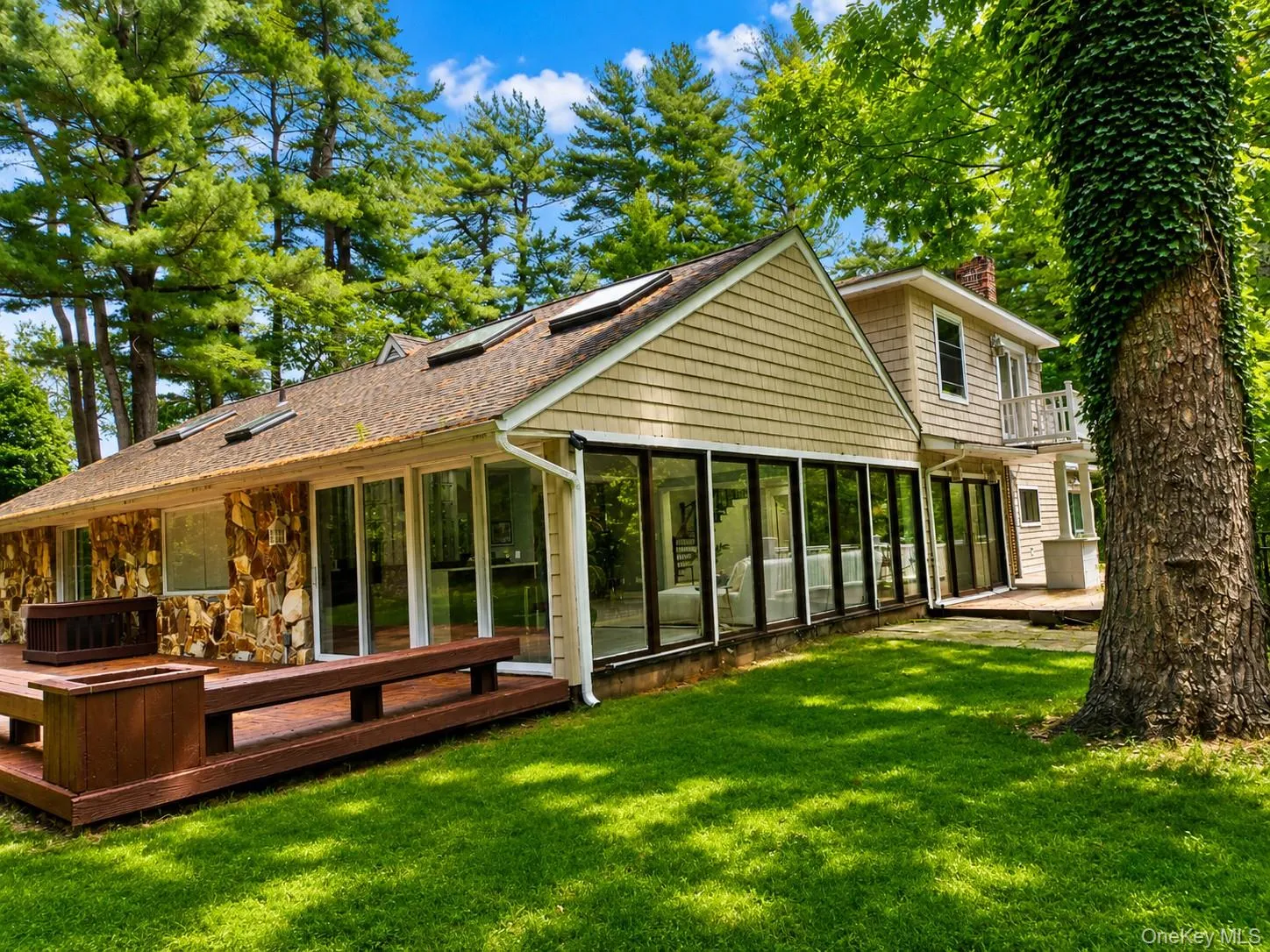 32 Valley Road, North Hempstead, NY, 5 Bedrooms Bedrooms, 10 Rooms Rooms,4 BathroomsBathrooms,Residential,For Rent,Valley,0,1020445 32 Valley Road, North Hempstead, NY, 5 Bedrooms Bedrooms, 10 Rooms Rooms,4 BathroomsBathrooms,Residential,For Rent,Valley,0,1020445