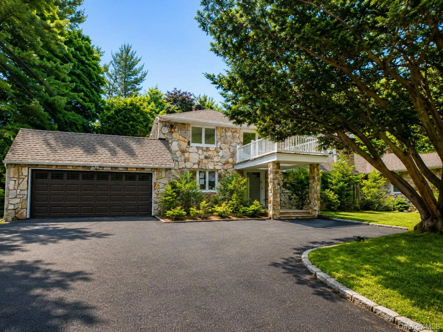 32 Valley Road, North Hempstead, NY, 5 Bedrooms Bedrooms, 10 Rooms Rooms,4 BathroomsBathrooms,Residential,For Rent,Valley,0,1020445 32 Valley Road, North Hempstead, NY, 5 Bedrooms Bedrooms, 10 Rooms Rooms,4 BathroomsBathrooms,Residential,For Rent,Valley,0,1020445