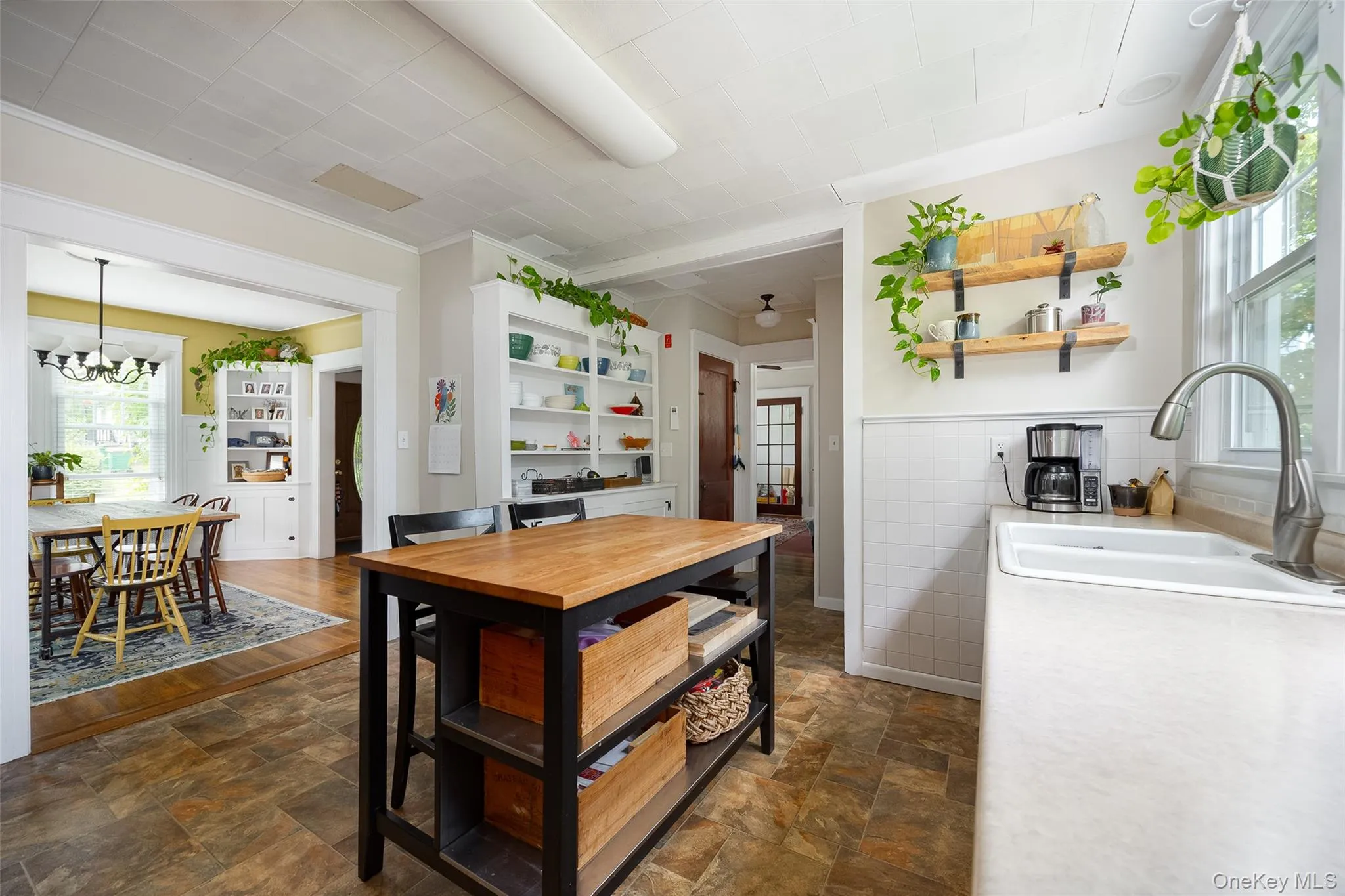 19 Lincoln Avenue, Beacon, NY, 3 Bedrooms Bedrooms, 9 Rooms Rooms,1 BathroomBathrooms,Residential,For Rent,Lincoln,0,1020454 19 Lincoln Avenue, Beacon, NY, 3 Bedrooms Bedrooms, 9 Rooms Rooms,1 BathroomBathrooms,Residential,For Rent,Lincoln,0,1020454
