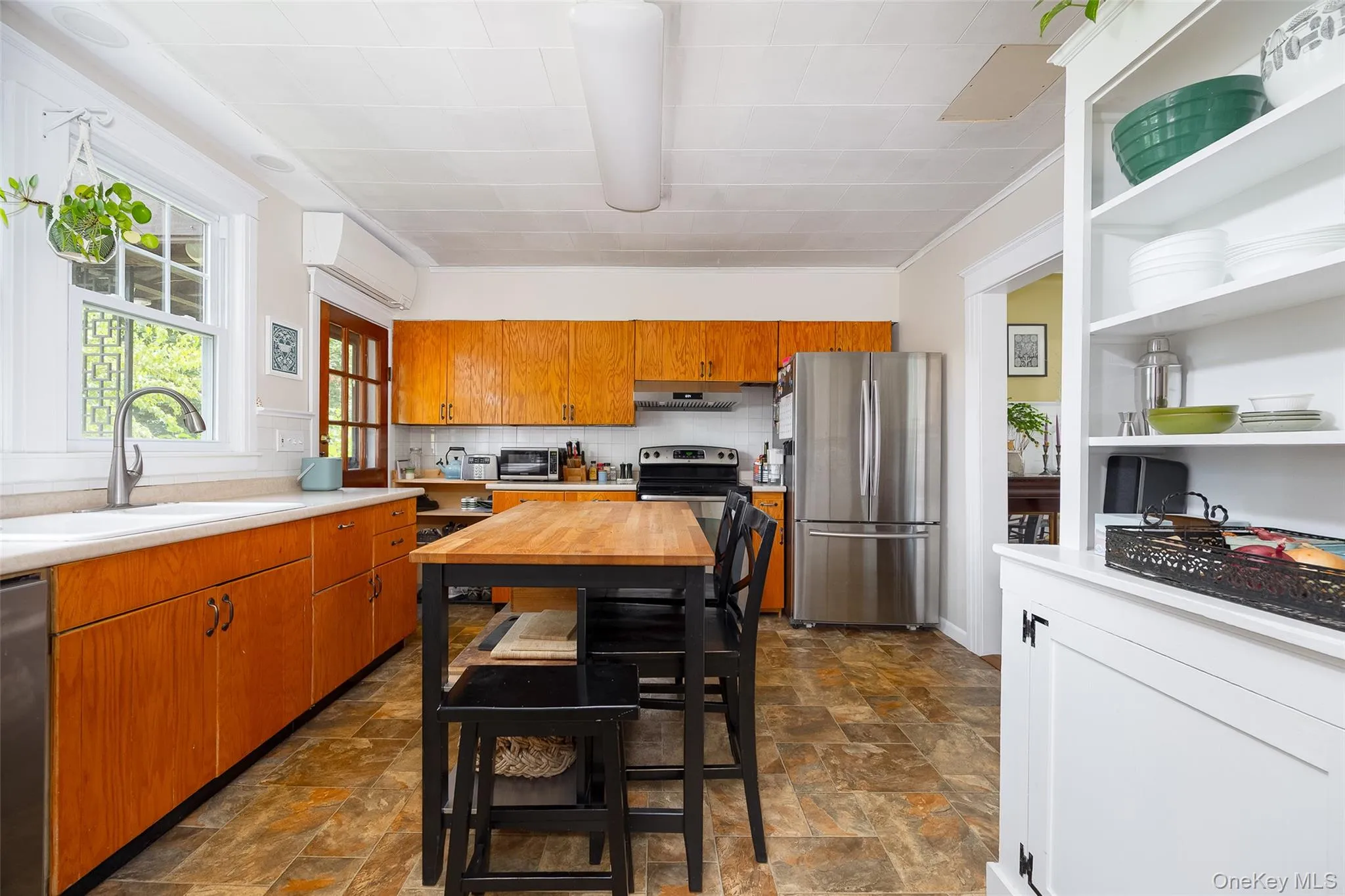 19 Lincoln Avenue, Beacon, NY, 3 Bedrooms Bedrooms, 9 Rooms Rooms,1 BathroomBathrooms,Residential,For Rent,Lincoln,0,1020454 19 Lincoln Avenue, Beacon, NY, 3 Bedrooms Bedrooms, 9 Rooms Rooms,1 BathroomBathrooms,Residential,For Rent,Lincoln,0,1020454
