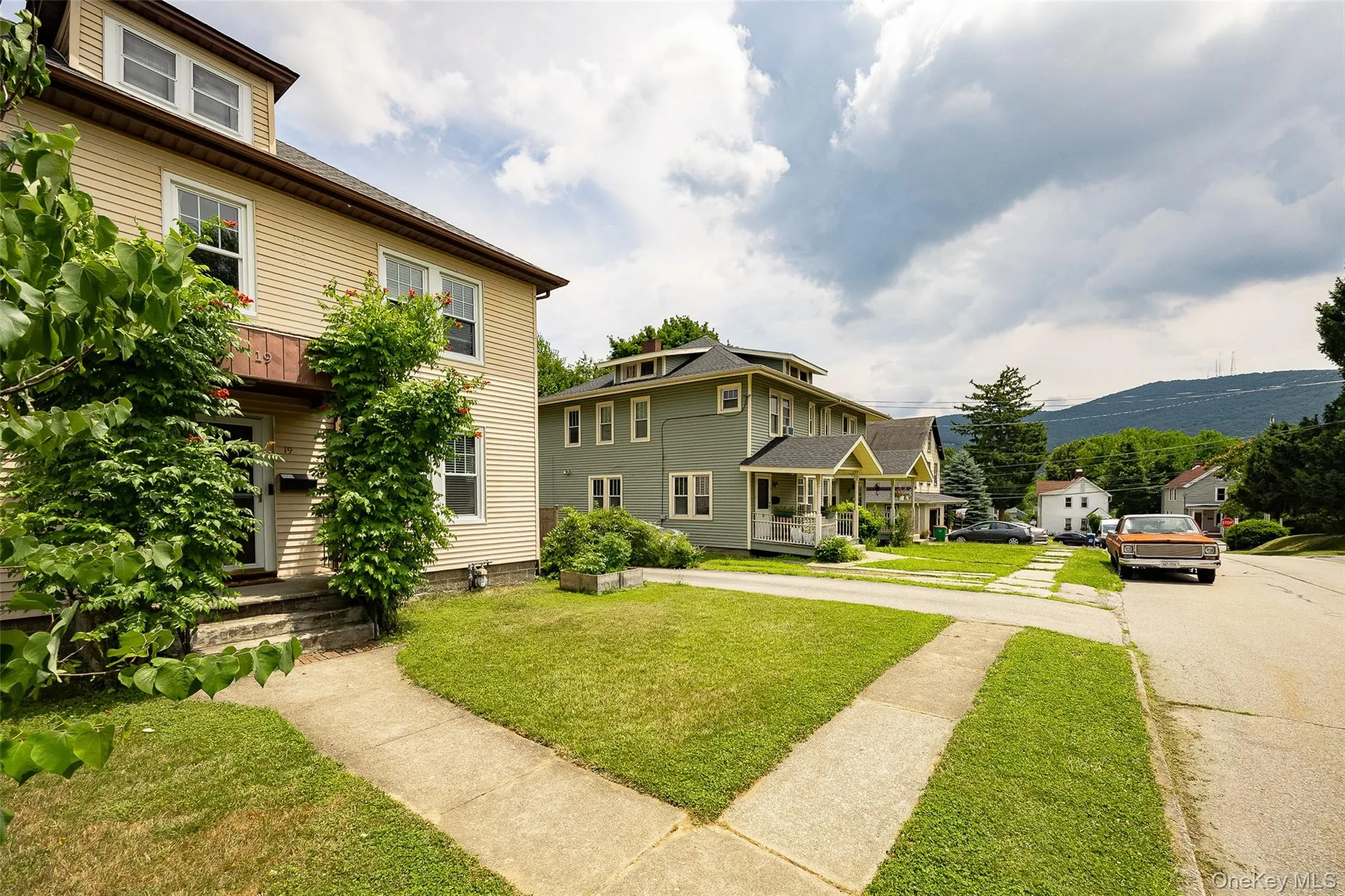 19 Lincoln Avenue, Beacon, NY, 3 Bedrooms Bedrooms, 9 Rooms Rooms,1 BathroomBathrooms,Residential,For Rent,Lincoln,0,1020454 19 Lincoln Avenue, Beacon, NY, 3 Bedrooms Bedrooms, 9 Rooms Rooms,1 BathroomBathrooms,Residential,For Rent,Lincoln,0,1020454