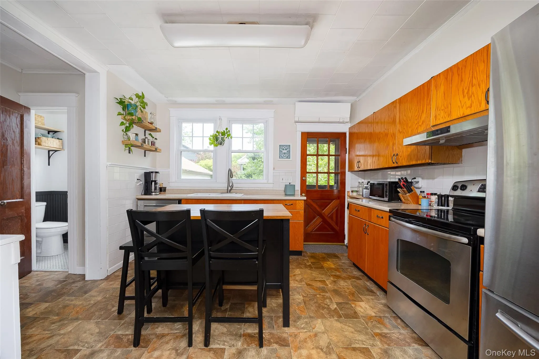 19 Lincoln Avenue, Beacon, NY, 3 Bedrooms Bedrooms, 9 Rooms Rooms,1 BathroomBathrooms,Residential,For Rent,Lincoln,0,1020454 19 Lincoln Avenue, Beacon, NY, 3 Bedrooms Bedrooms, 9 Rooms Rooms,1 BathroomBathrooms,Residential,For Rent,Lincoln,0,1020454