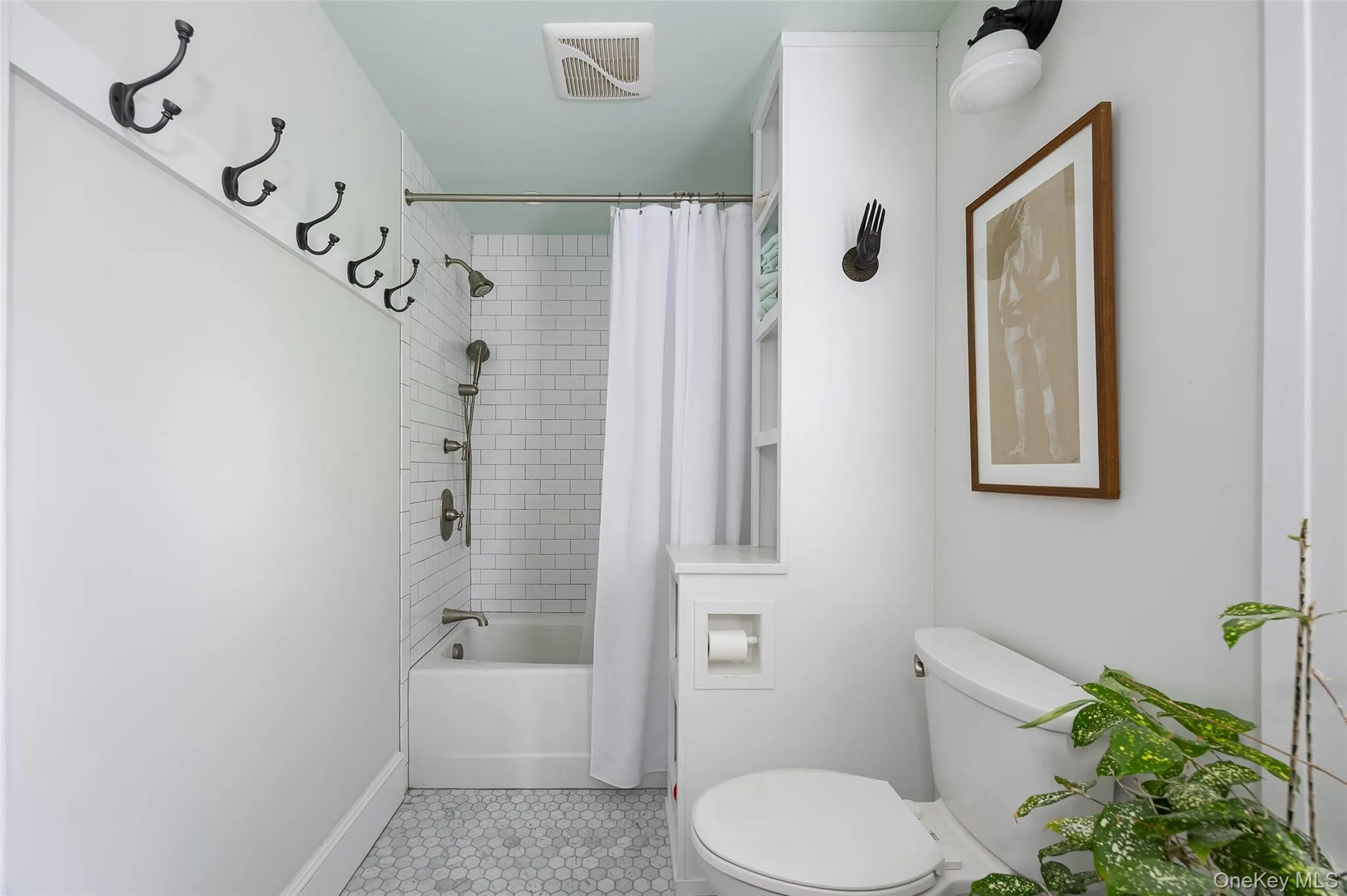 19 Lincoln Avenue, Beacon, NY, 3 Bedrooms Bedrooms, 9 Rooms Rooms,1 BathroomBathrooms,Residential,For Rent,Lincoln,0,1020454 19 Lincoln Avenue, Beacon, NY, 3 Bedrooms Bedrooms, 9 Rooms Rooms,1 BathroomBathrooms,Residential,For Rent,Lincoln,0,1020454