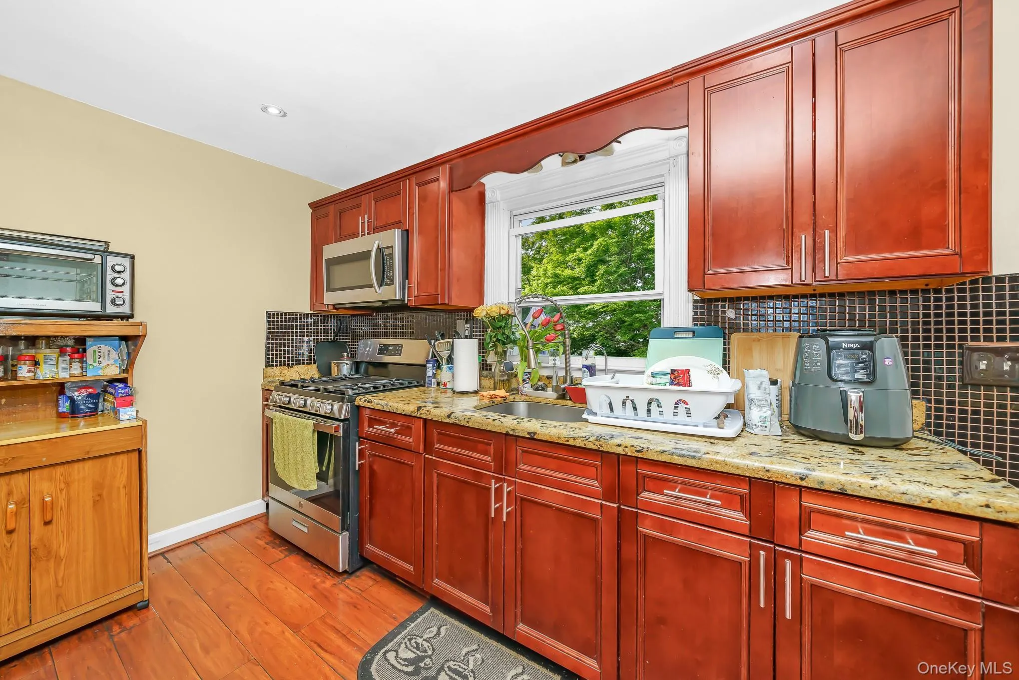 30 Dow Street, Islip, NY, 4 Bedrooms Bedrooms, 10 Rooms Rooms,3 BathroomsBathrooms,Residential,For Rent,Dow,0,1020455 30 Dow Street, Islip, NY, 4 Bedrooms Bedrooms, 10 Rooms Rooms,3 BathroomsBathrooms,Residential,For Rent,Dow,0,1020455