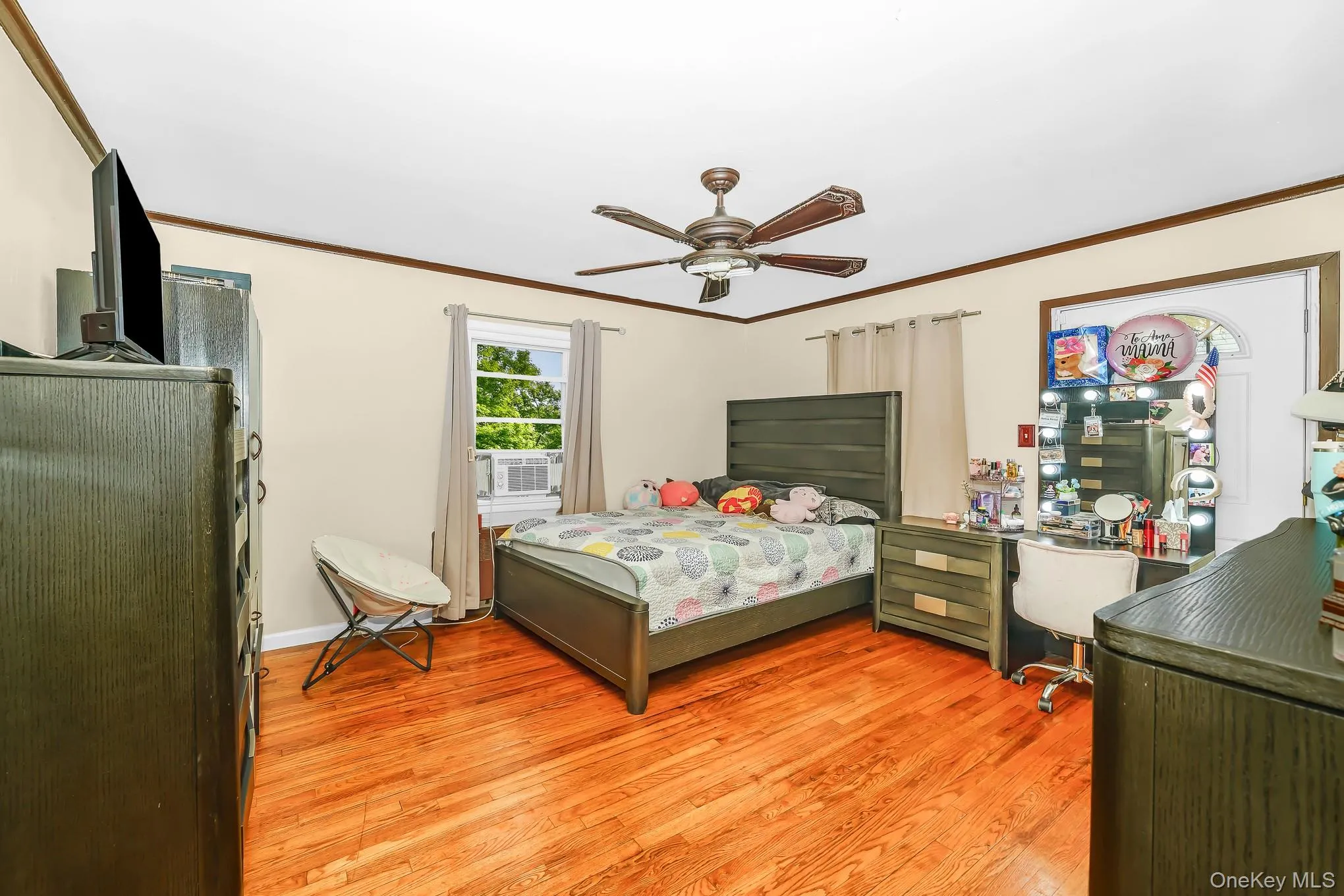 30 Dow Street, Islip, NY, 4 Bedrooms Bedrooms, 10 Rooms Rooms,3 BathroomsBathrooms,Residential,For Rent,Dow,0,1020455 30 Dow Street, Islip, NY, 4 Bedrooms Bedrooms, 10 Rooms Rooms,3 BathroomsBathrooms,Residential,For Rent,Dow,0,1020455