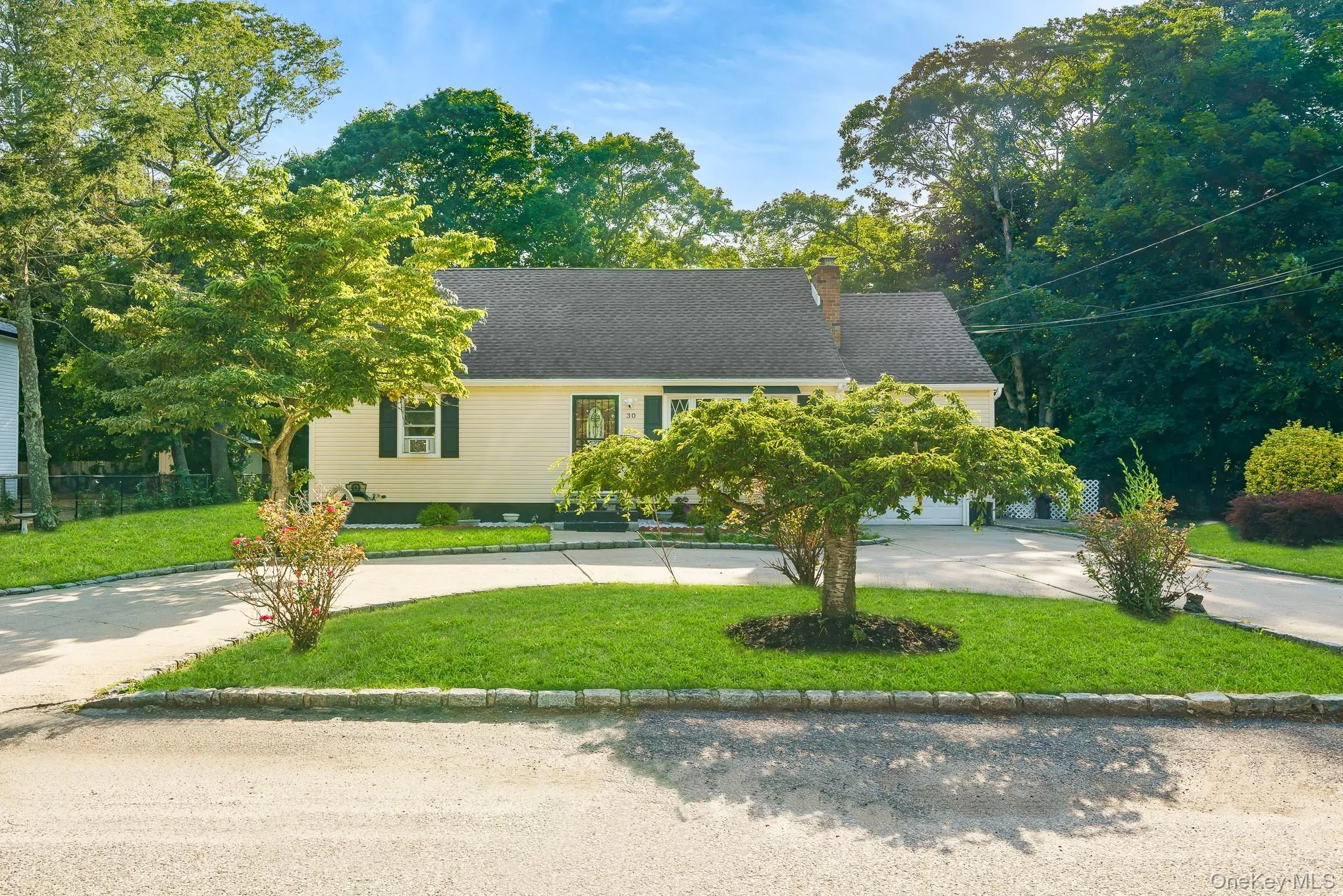 30 Dow Street, Islip, NY, 4 Bedrooms Bedrooms, 10 Rooms Rooms,3 BathroomsBathrooms,Residential,For Rent,Dow,0,1020455 30 Dow Street, Islip, NY, 4 Bedrooms Bedrooms, 10 Rooms Rooms,3 BathroomsBathrooms,Residential,For Rent,Dow,0,1020455