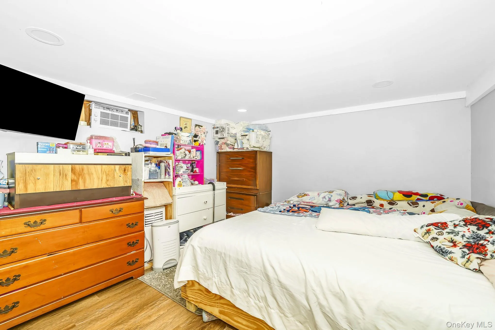 30 Dow Street, Islip, NY, 4 Bedrooms Bedrooms, 10 Rooms Rooms,3 BathroomsBathrooms,Residential,For Rent,Dow,0,1020455 30 Dow Street, Islip, NY, 4 Bedrooms Bedrooms, 10 Rooms Rooms,3 BathroomsBathrooms,Residential,For Rent,Dow,0,1020455