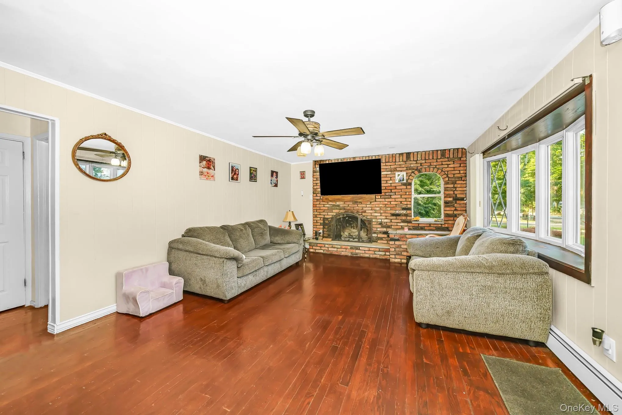 30 Dow Street, Islip, NY, 4 Bedrooms Bedrooms, 10 Rooms Rooms,3 BathroomsBathrooms,Residential,For Rent,Dow,0,1020455 30 Dow Street, Islip, NY, 4 Bedrooms Bedrooms, 10 Rooms Rooms,3 BathroomsBathrooms,Residential,For Rent,Dow,0,1020455