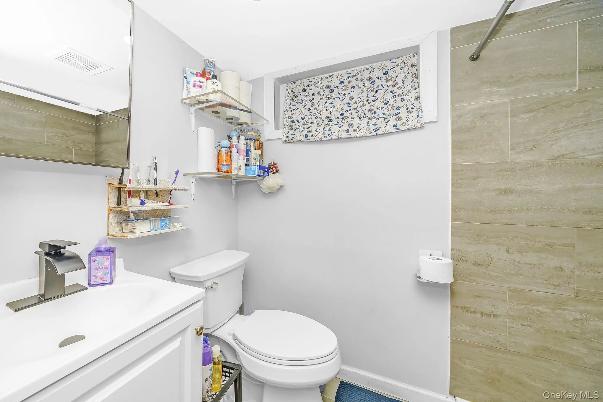 30 Dow Street, Islip, NY, 4 Bedrooms Bedrooms, 10 Rooms Rooms,3 BathroomsBathrooms,Residential,For Rent,Dow,0,1020455 30 Dow Street, Islip, NY, 4 Bedrooms Bedrooms, 10 Rooms Rooms,3 BathroomsBathrooms,Residential,For Rent,Dow,0,1020455