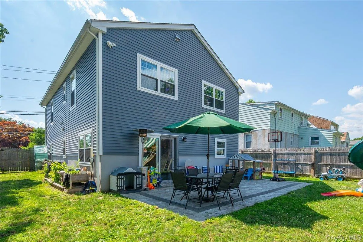140 Winthrop Avenue, Greenburgh, NY, 4 Bedrooms Bedrooms, 7 Rooms Rooms,2 BathroomsBathrooms,Residential,For Rent,Winthrop,0,1020457 140 Winthrop Avenue, Greenburgh, NY, 4 Bedrooms Bedrooms, 7 Rooms Rooms,2 BathroomsBathrooms,Residential,For Rent,Winthrop,0,1020457