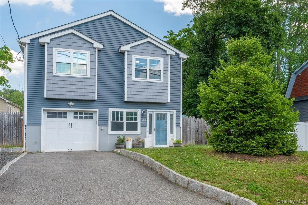 140 Winthrop Avenue, Greenburgh, NY, 4 Bedrooms Bedrooms, 7 Rooms Rooms,2 BathroomsBathrooms,Residential,For Rent,Winthrop,0,1020457 140 Winthrop Avenue, Greenburgh, NY, 4 Bedrooms Bedrooms, 7 Rooms Rooms,2 BathroomsBathrooms,Residential,For Rent,Winthrop,0,1020457