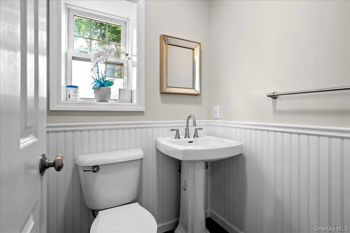 140 Winthrop Avenue, Greenburgh, NY, 4 Bedrooms Bedrooms, 7 Rooms Rooms,2 BathroomsBathrooms,Residential,For Rent,Winthrop,0,1020457 140 Winthrop Avenue, Greenburgh, NY, 4 Bedrooms Bedrooms, 7 Rooms Rooms,2 BathroomsBathrooms,Residential,For Rent,Winthrop,0,1020457