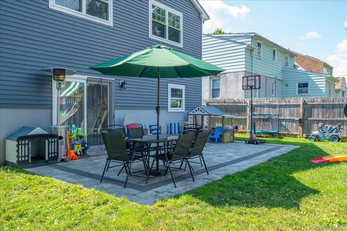 140 Winthrop Avenue, Greenburgh, NY, 4 Bedrooms Bedrooms, 7 Rooms Rooms,2 BathroomsBathrooms,Residential,For Rent,Winthrop,0,1020457 140 Winthrop Avenue, Greenburgh, NY, 4 Bedrooms Bedrooms, 7 Rooms Rooms,2 BathroomsBathrooms,Residential,For Rent,Winthrop,0,1020457
