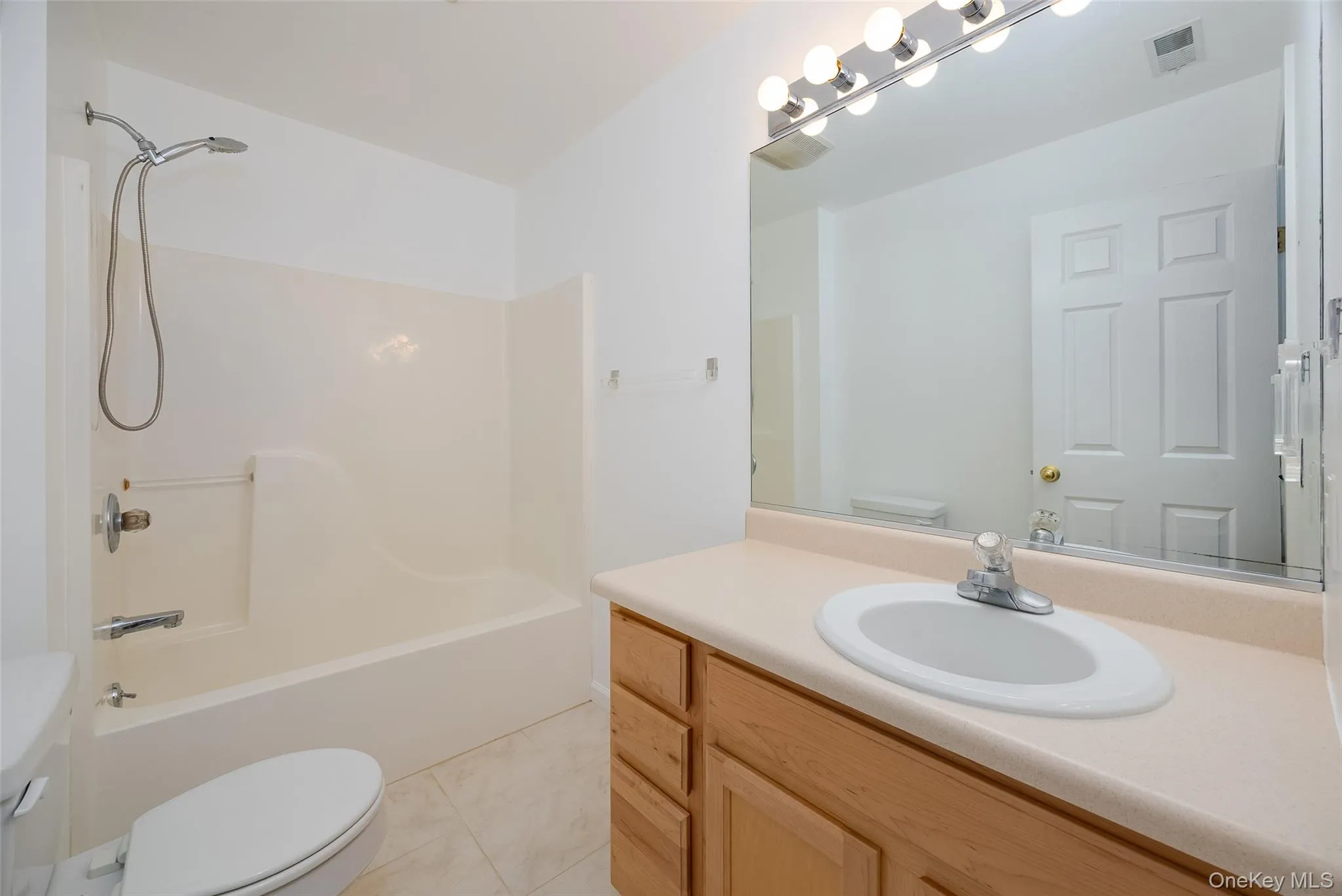 103 Crystal Hill Lane, Poughkeepsie, NY, 2 Bedrooms Bedrooms, 6 Rooms Rooms,2 BathroomsBathrooms,Residential,For Rent,Crystal Hill,0,1020463 103 Crystal Hill Lane, Poughkeepsie, NY, 2 Bedrooms Bedrooms, 6 Rooms Rooms,2 BathroomsBathrooms,Residential,For Rent,Crystal Hill,0,1020463