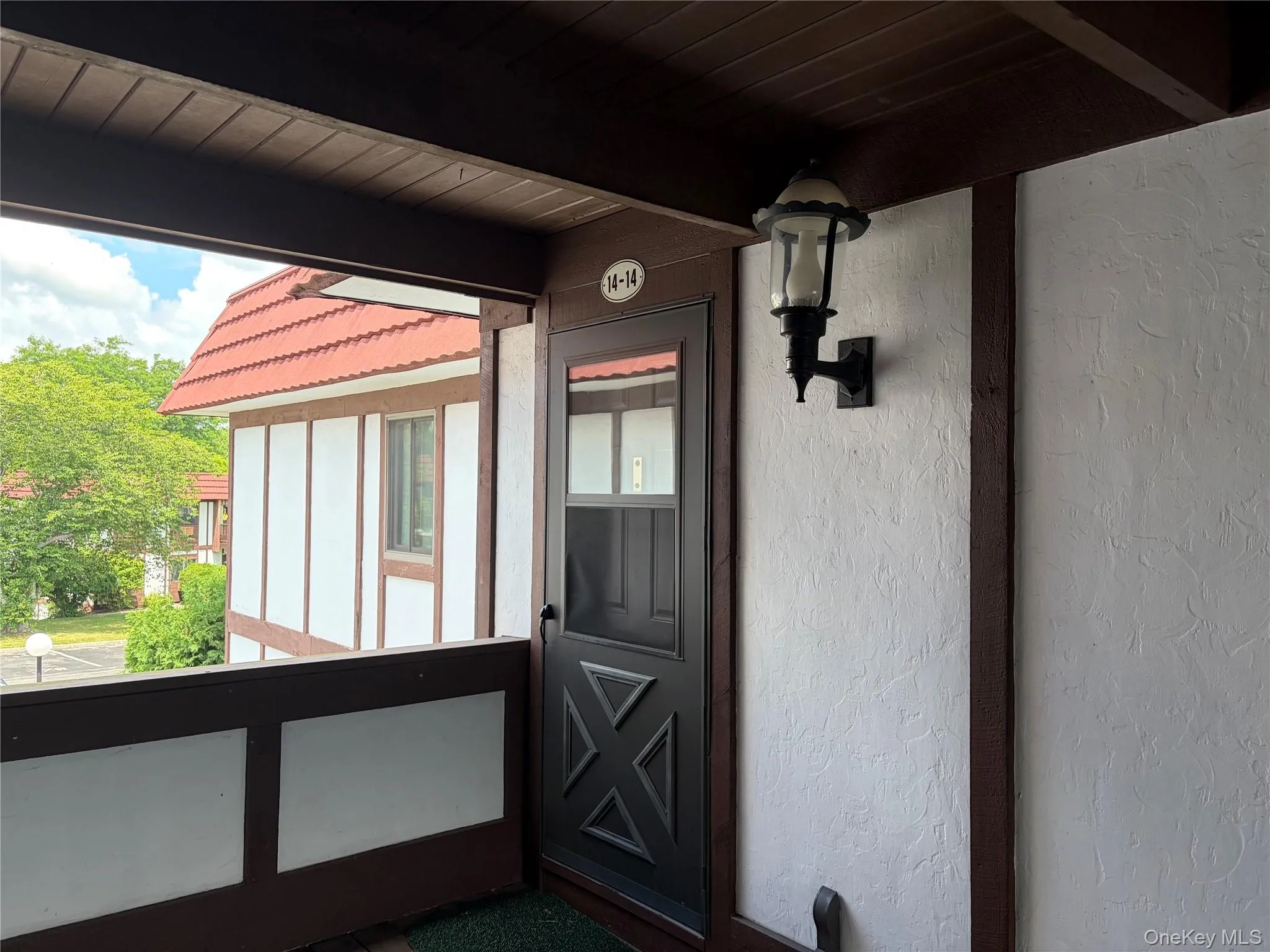 Inviting 2 bedroom condo Inviting 2 bedroom condo