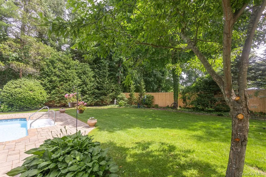 8 Robinhood Court, Smithtown, NY, 4 Bedrooms Bedrooms, 9 Rooms Rooms,3 BathroomsBathrooms,Residential,For Rent,Robinhood,0,1020468 8 Robinhood Court, Smithtown, NY, 4 Bedrooms Bedrooms, 9 Rooms Rooms,3 BathroomsBathrooms,Residential,For Rent,Robinhood,0,1020468