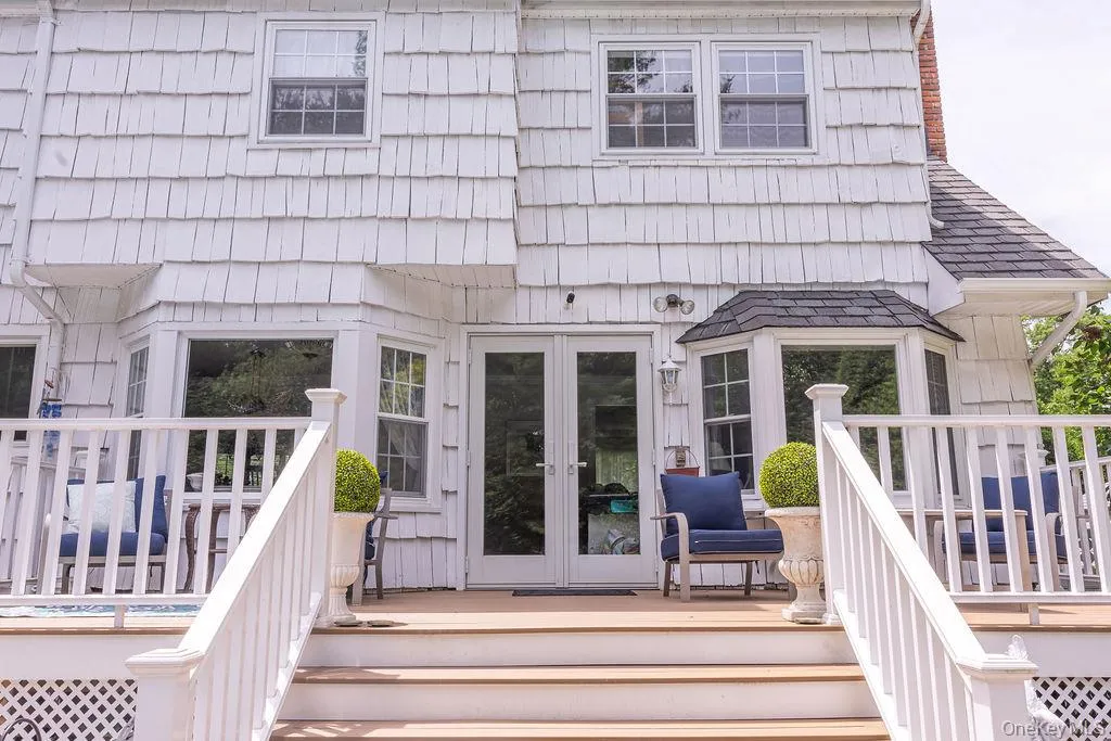 8 Robinhood Court, Smithtown, NY, 4 Bedrooms Bedrooms, 9 Rooms Rooms,3 BathroomsBathrooms,Residential,For Rent,Robinhood,0,1020468 8 Robinhood Court, Smithtown, NY, 4 Bedrooms Bedrooms, 9 Rooms Rooms,3 BathroomsBathrooms,Residential,For Rent,Robinhood,0,1020468