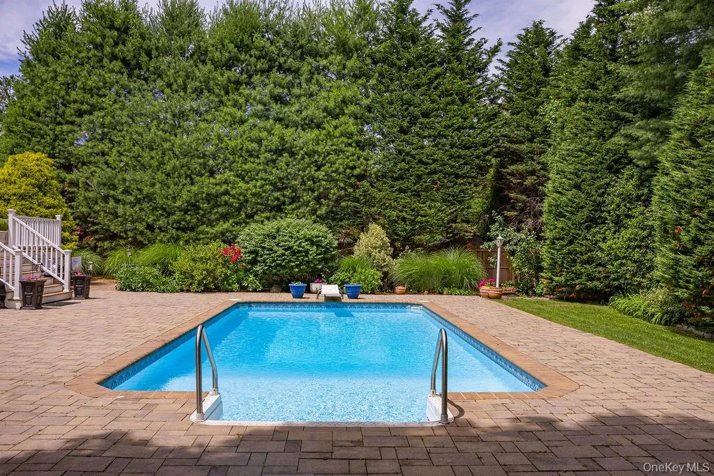 8 Robinhood Court, Smithtown, NY, 4 Bedrooms Bedrooms, 9 Rooms Rooms,3 BathroomsBathrooms,Residential,For Rent,Robinhood,0,1020468 8 Robinhood Court, Smithtown, NY, 4 Bedrooms Bedrooms, 9 Rooms Rooms,3 BathroomsBathrooms,Residential,For Rent,Robinhood,0,1020468