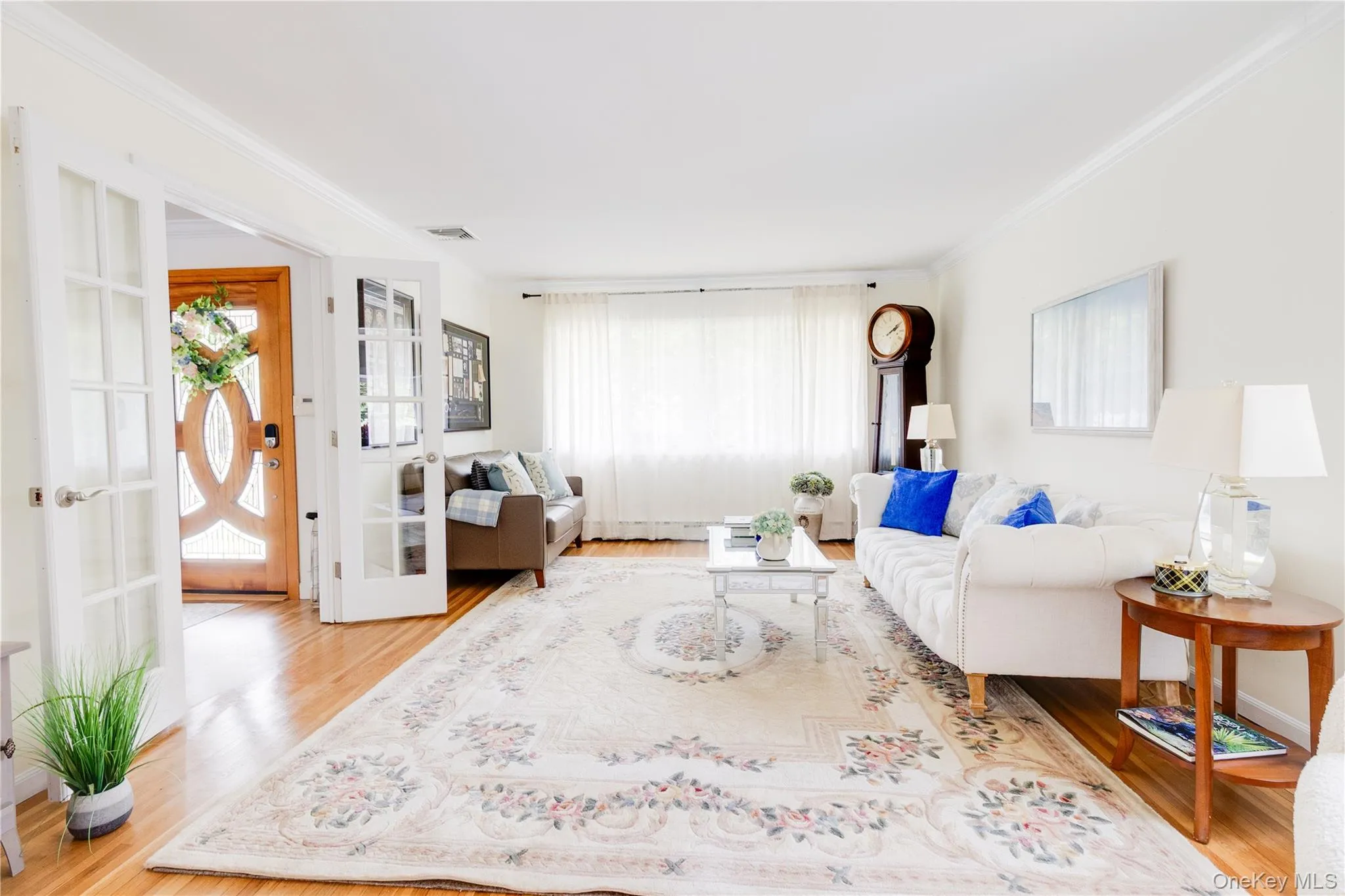 8 Robinhood Court, Smithtown, NY, 4 Bedrooms Bedrooms, 9 Rooms Rooms,3 BathroomsBathrooms,Residential,For Rent,Robinhood,0,1020468 8 Robinhood Court, Smithtown, NY, 4 Bedrooms Bedrooms, 9 Rooms Rooms,3 BathroomsBathrooms,Residential,For Rent,Robinhood,0,1020468