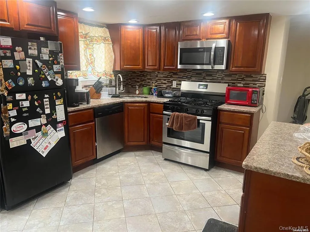 79 Fig Street, Islip, NY, 5 Bedrooms Bedrooms, 8 Rooms Rooms,3 BathroomsBathrooms,Residential,For Rent,Fig,0,1020472 79 Fig Street, Islip, NY, 5 Bedrooms Bedrooms, 8 Rooms Rooms,3 BathroomsBathrooms,Residential,For Rent,Fig,0,1020472