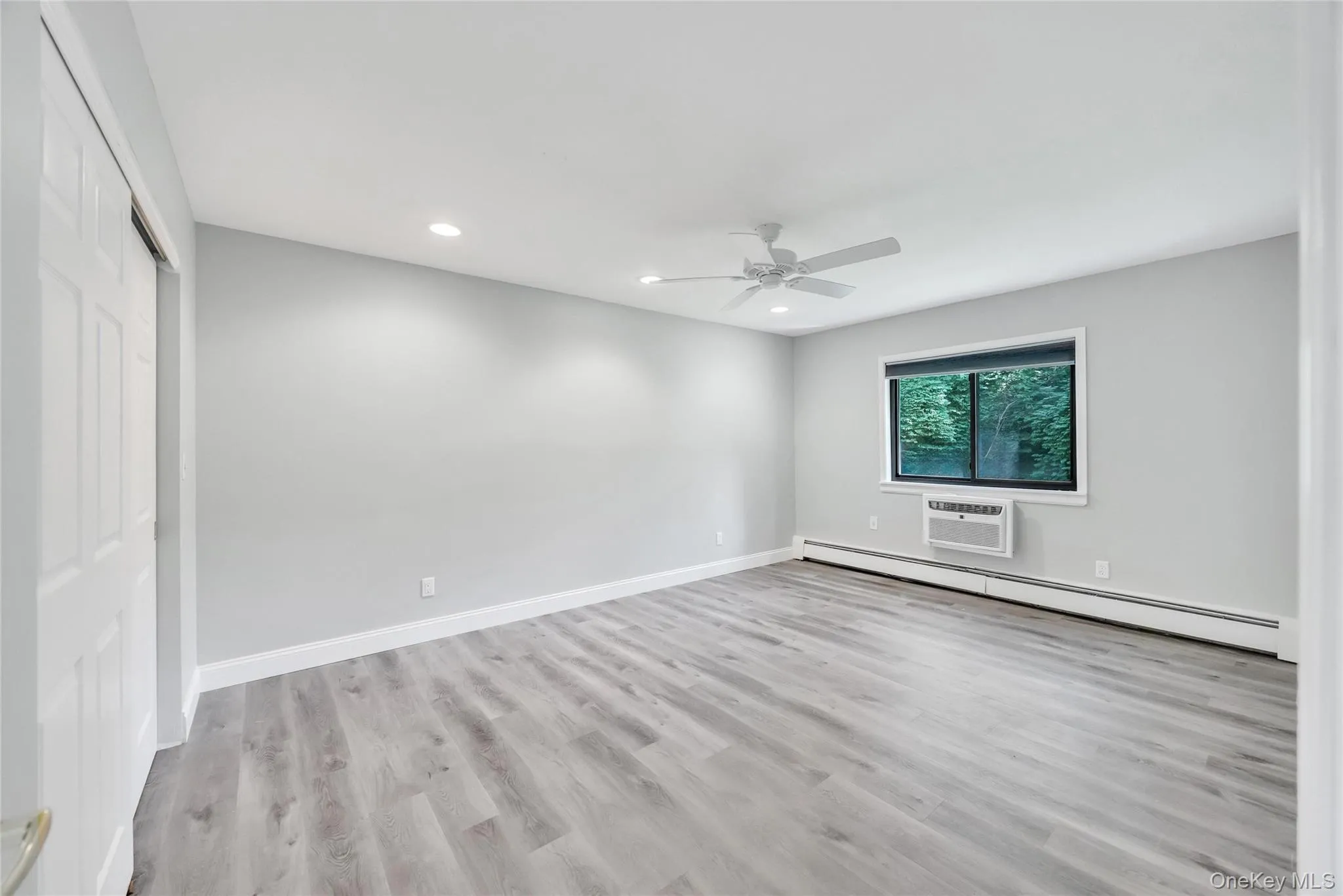 31 Richmond Boulevard, Islip, NY, 2 Bedrooms Bedrooms, 5 Rooms Rooms,1 BathroomBathrooms,Residential Lease,For Rent,Richmond,0,1020474 31 Richmond Boulevard, Islip, NY, 2 Bedrooms Bedrooms, 5 Rooms Rooms,1 BathroomBathrooms,Residential Lease,For Rent,Richmond,0,1020474