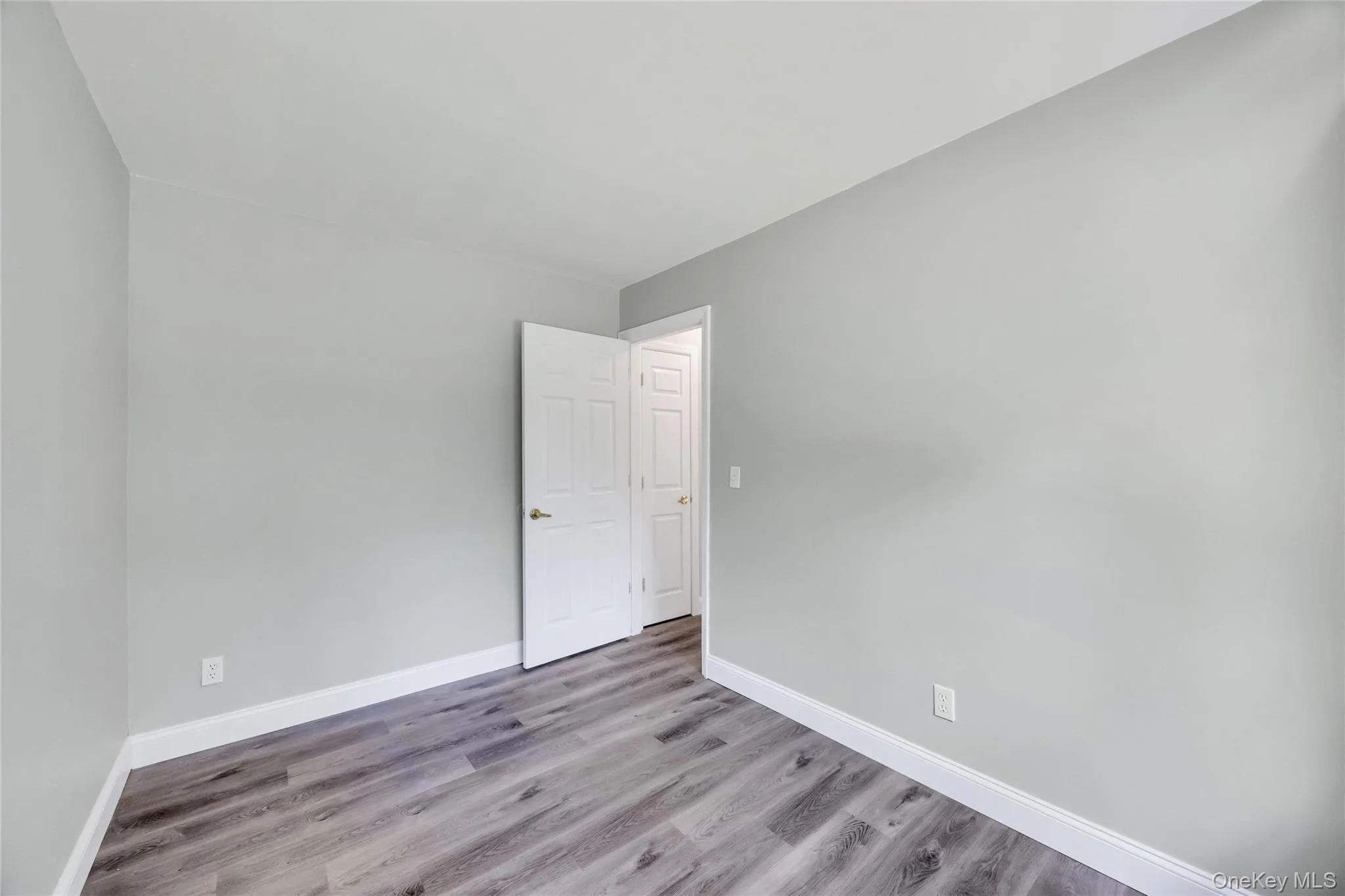 31 Richmond Boulevard, Islip, NY, 2 Bedrooms Bedrooms, 5 Rooms Rooms,1 BathroomBathrooms,Residential Lease,For Rent,Richmond,0,1020474 31 Richmond Boulevard, Islip, NY, 2 Bedrooms Bedrooms, 5 Rooms Rooms,1 BathroomBathrooms,Residential Lease,For Rent,Richmond,0,1020474