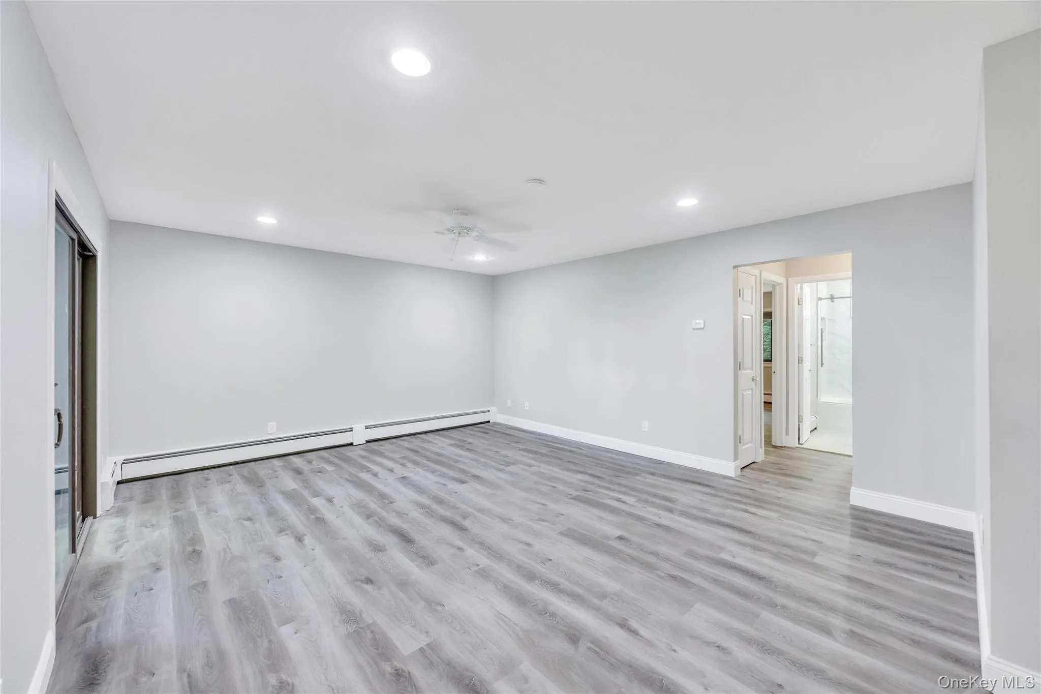 31 Richmond Boulevard, Islip, NY, 2 Bedrooms Bedrooms, 5 Rooms Rooms,1 BathroomBathrooms,Residential Lease,For Rent,Richmond,0,1020474 31 Richmond Boulevard, Islip, NY, 2 Bedrooms Bedrooms, 5 Rooms Rooms,1 BathroomBathrooms,Residential Lease,For Rent,Richmond,0,1020474