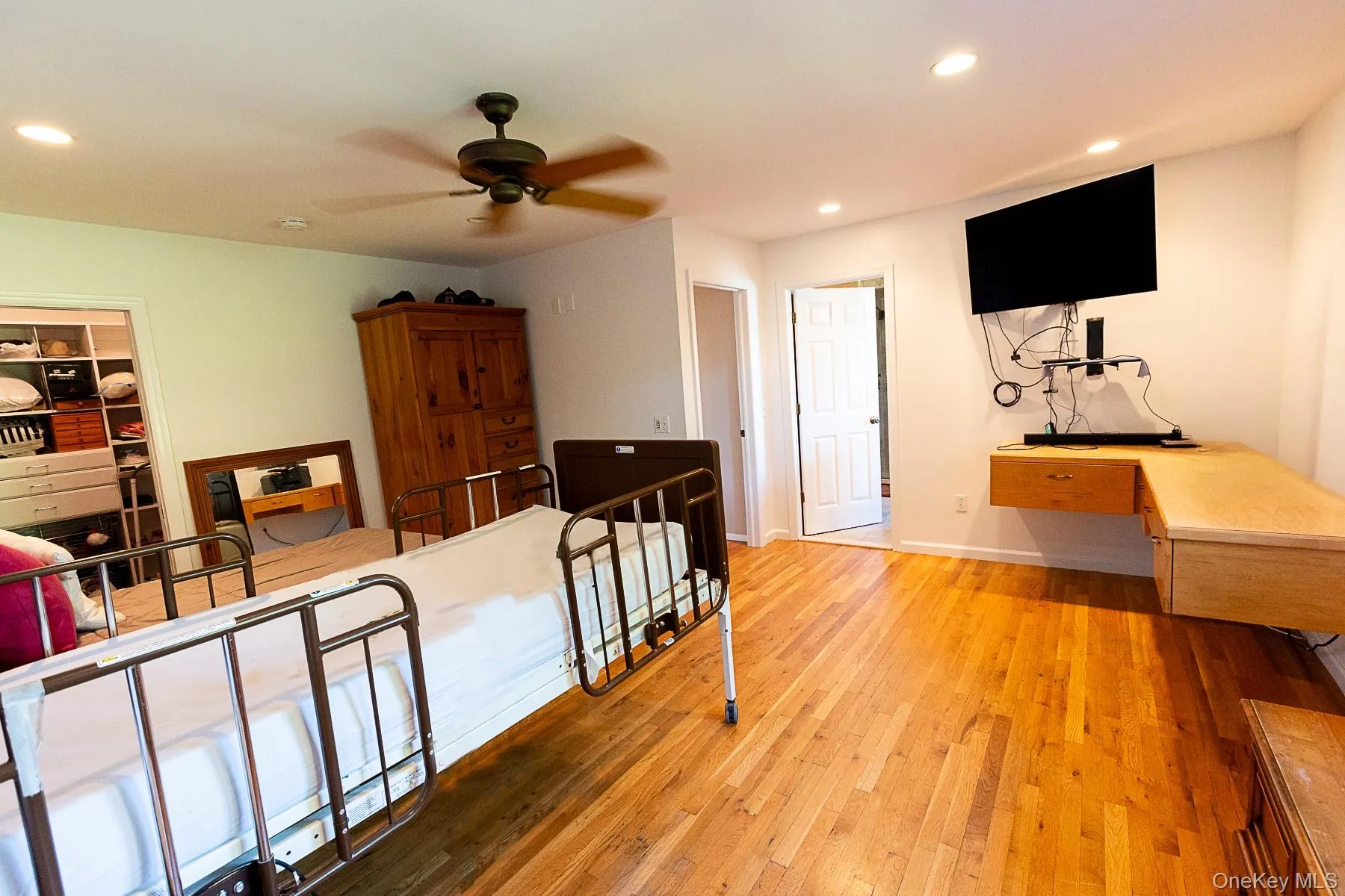 49 Gregg Court, Orangetown, NY, 5 Bedrooms Bedrooms, 10 Rooms Rooms,4 BathroomsBathrooms,Residential,For Rent,Gregg,0,1020475 49 Gregg Court, Orangetown, NY, 5 Bedrooms Bedrooms, 10 Rooms Rooms,4 BathroomsBathrooms,Residential,For Rent,Gregg,0,1020475