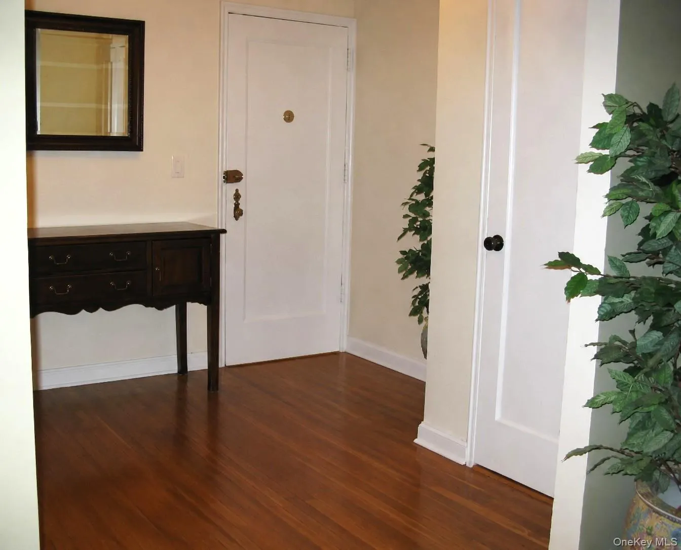 70 Park Avenue, Hempstead, NY, 1 Bedroom Bedrooms, 4 Rooms Rooms,1 BathroomBathrooms,Residential,For Rent,Park,0,1020477 70 Park Avenue, Hempstead, NY, 1 Bedroom Bedrooms, 4 Rooms Rooms,1 BathroomBathrooms,Residential,For Rent,Park,0,1020477