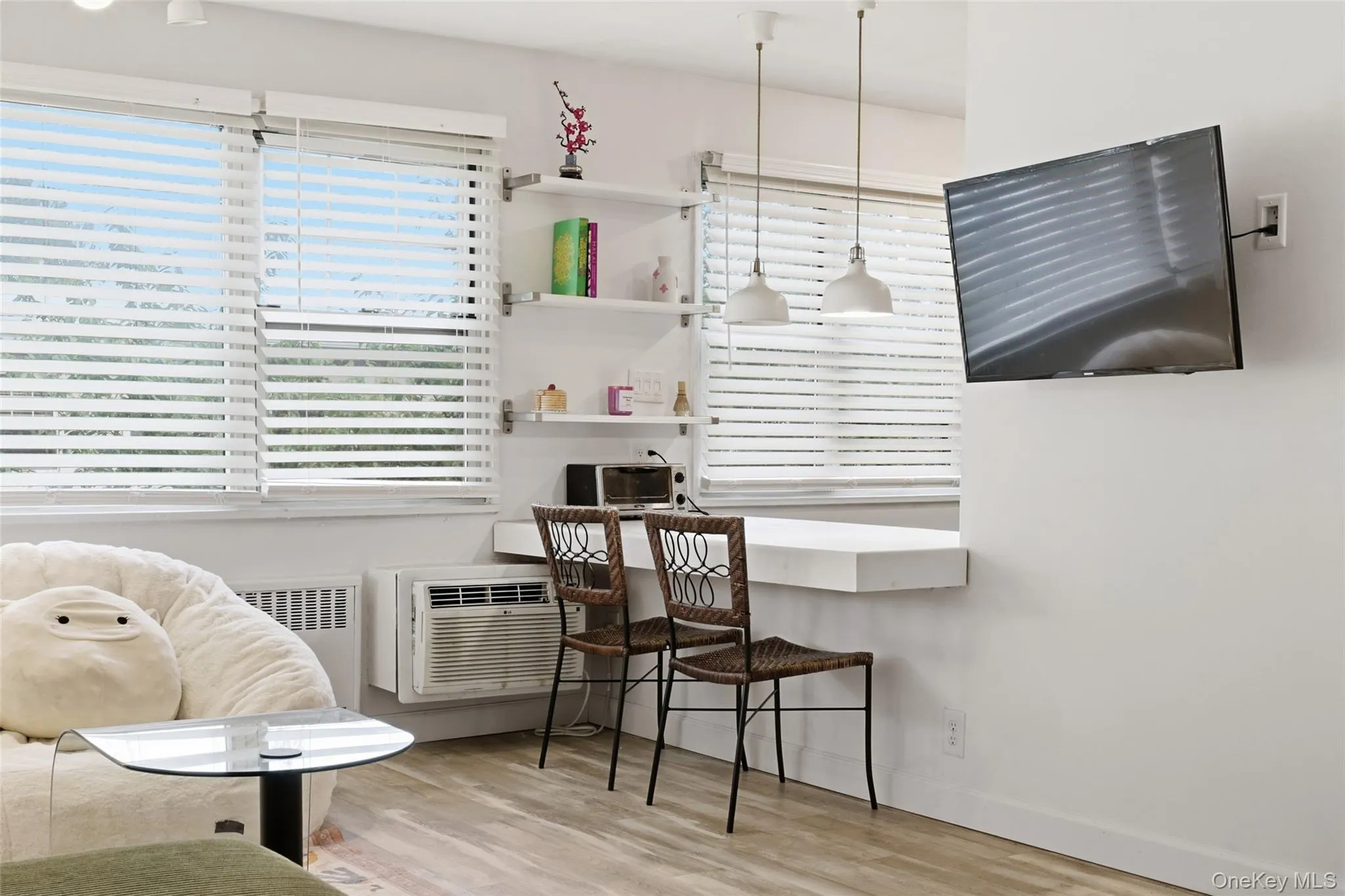 324 Post Avenue, Hempstead, NY, 1 Bedroom Bedrooms, 3 Rooms Rooms,1 BathroomBathrooms,Residential,For Rent,Post,0,1020481 324 Post Avenue, Hempstead, NY, 1 Bedroom Bedrooms, 3 Rooms Rooms,1 BathroomBathrooms,Residential,For Rent,Post,0,1020481