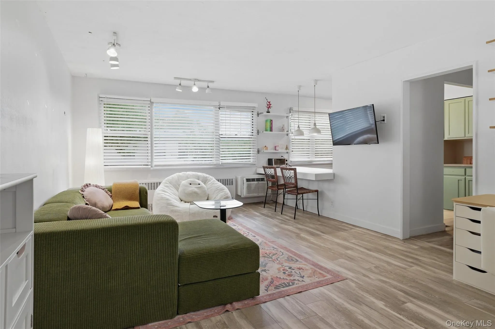 324 Post Avenue, Hempstead, NY, 1 Bedroom Bedrooms, 3 Rooms Rooms,1 BathroomBathrooms,Residential,For Rent,Post,0,1020481 324 Post Avenue, Hempstead, NY, 1 Bedroom Bedrooms, 3 Rooms Rooms,1 BathroomBathrooms,Residential,For Rent,Post,0,1020481