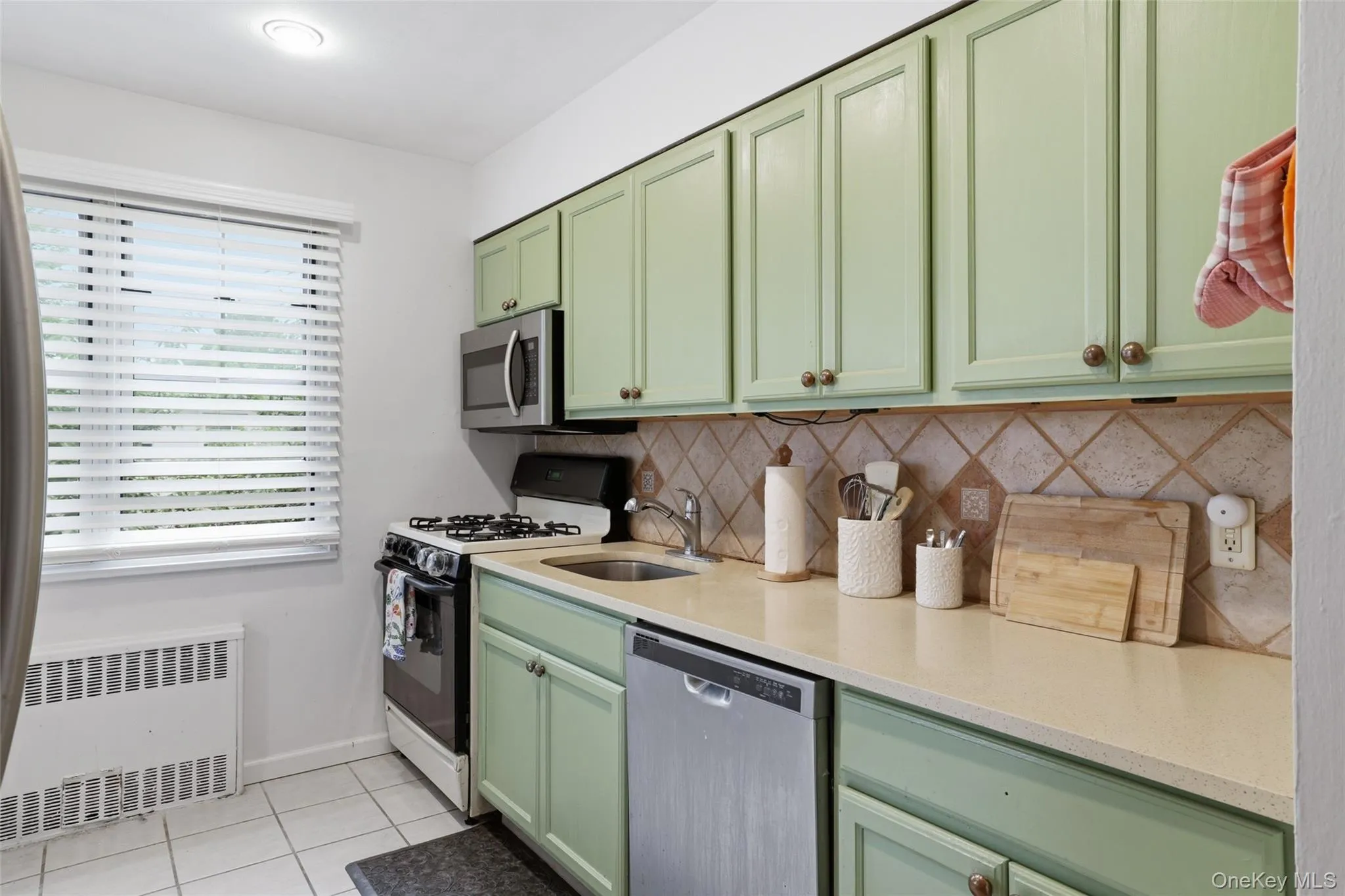 324 Post Avenue, Hempstead, NY, 1 Bedroom Bedrooms, 3 Rooms Rooms,1 BathroomBathrooms,Residential,For Rent,Post,0,1020481 324 Post Avenue, Hempstead, NY, 1 Bedroom Bedrooms, 3 Rooms Rooms,1 BathroomBathrooms,Residential,For Rent,Post,0,1020481