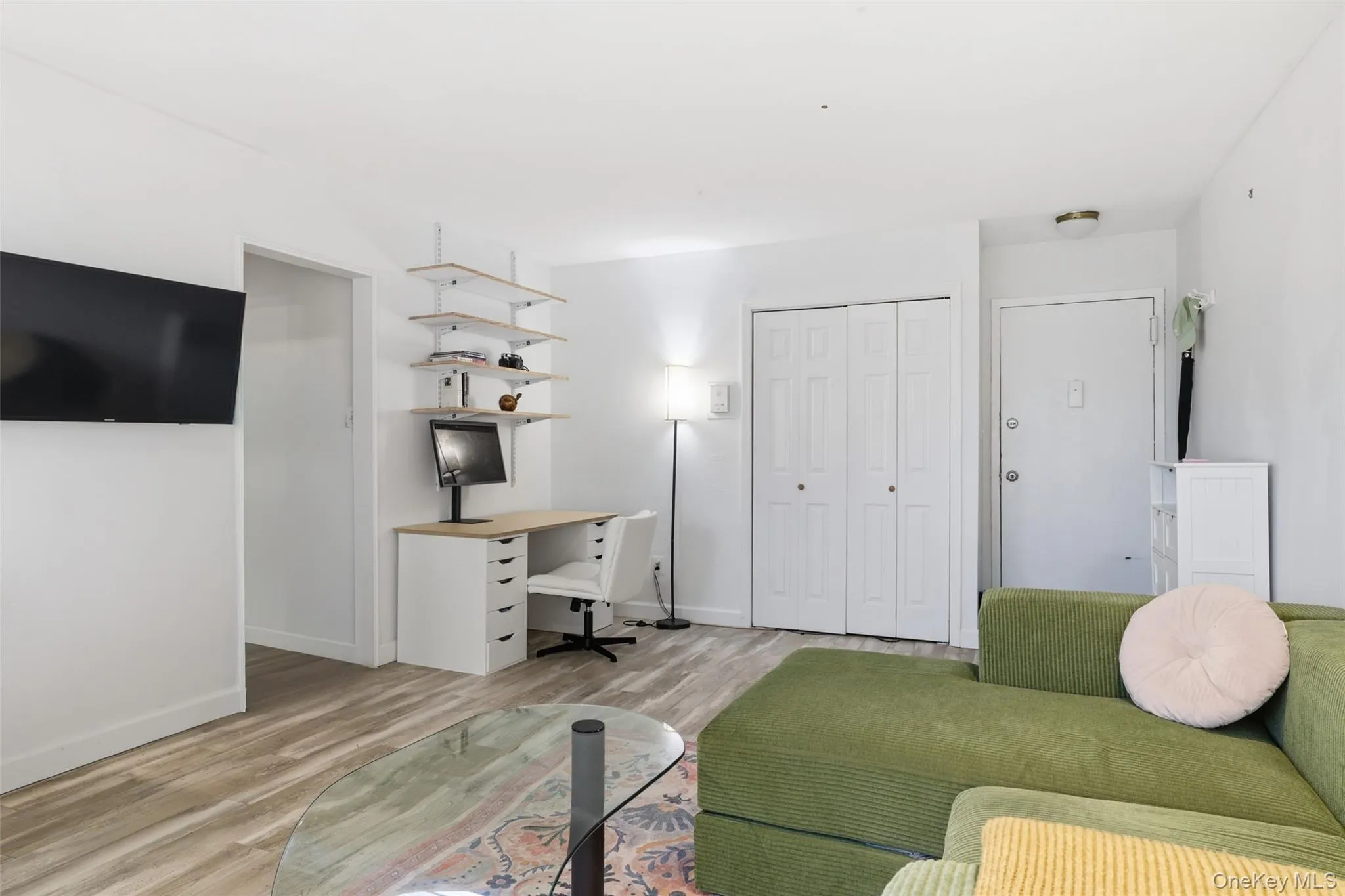 324 Post Avenue, Hempstead, NY, 1 Bedroom Bedrooms, 3 Rooms Rooms,1 BathroomBathrooms,Residential,For Rent,Post,0,1020481 324 Post Avenue, Hempstead, NY, 1 Bedroom Bedrooms, 3 Rooms Rooms,1 BathroomBathrooms,Residential,For Rent,Post,0,1020481